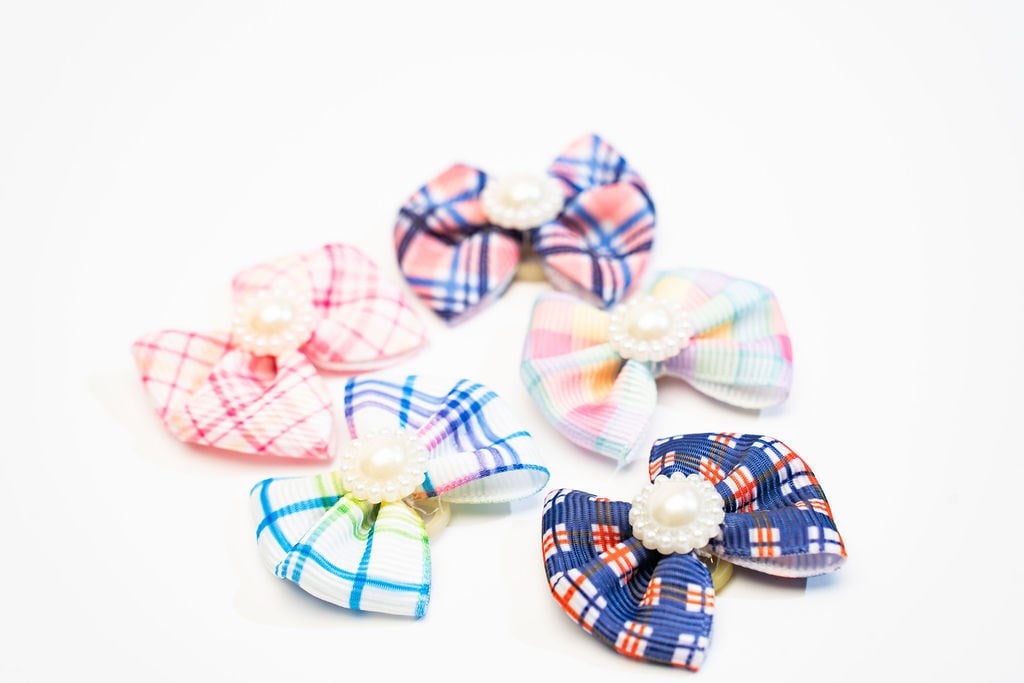 show-tech-retro-bow-collection-with-el-9ab838.jpg