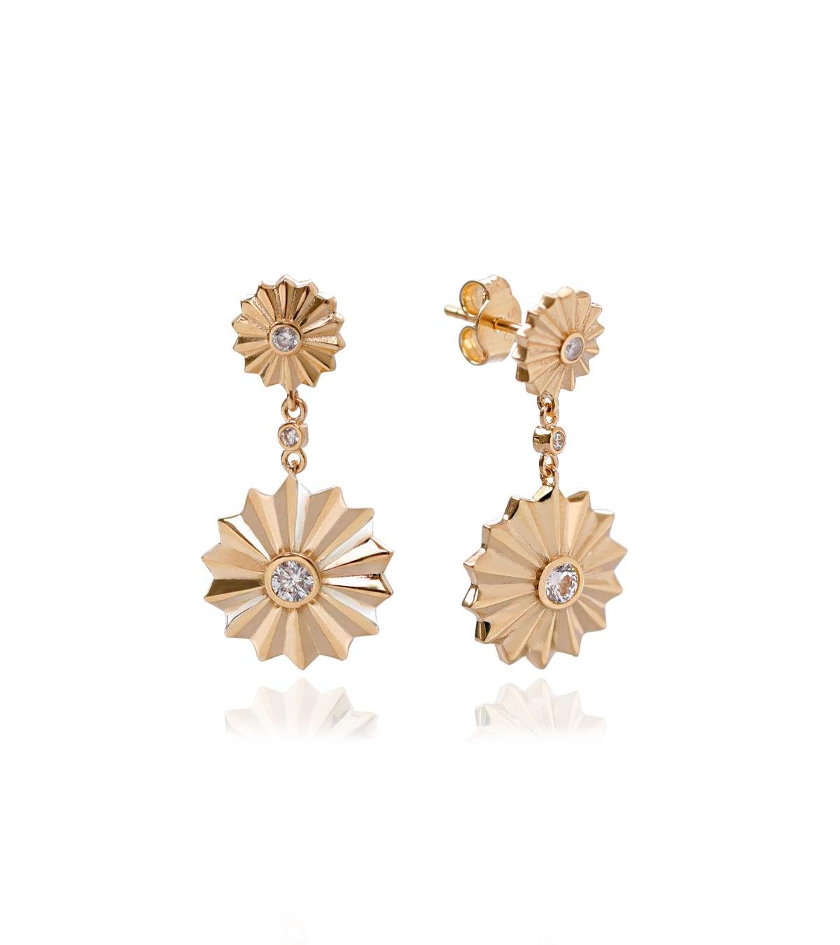 Sallantılı Yıldız Çiçeği Küpe