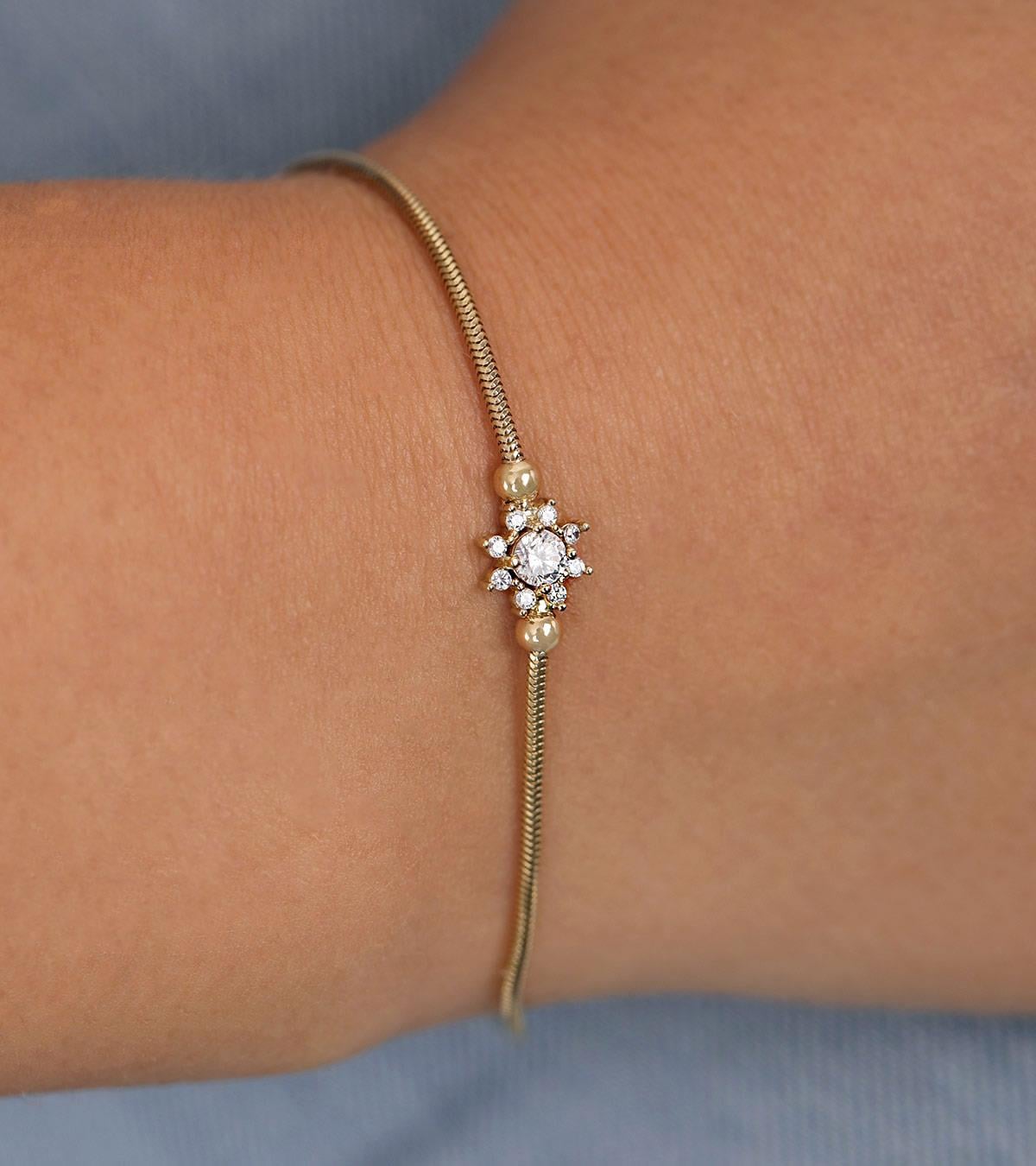 Taşlı Çiçek Balıksırtı Bileklik