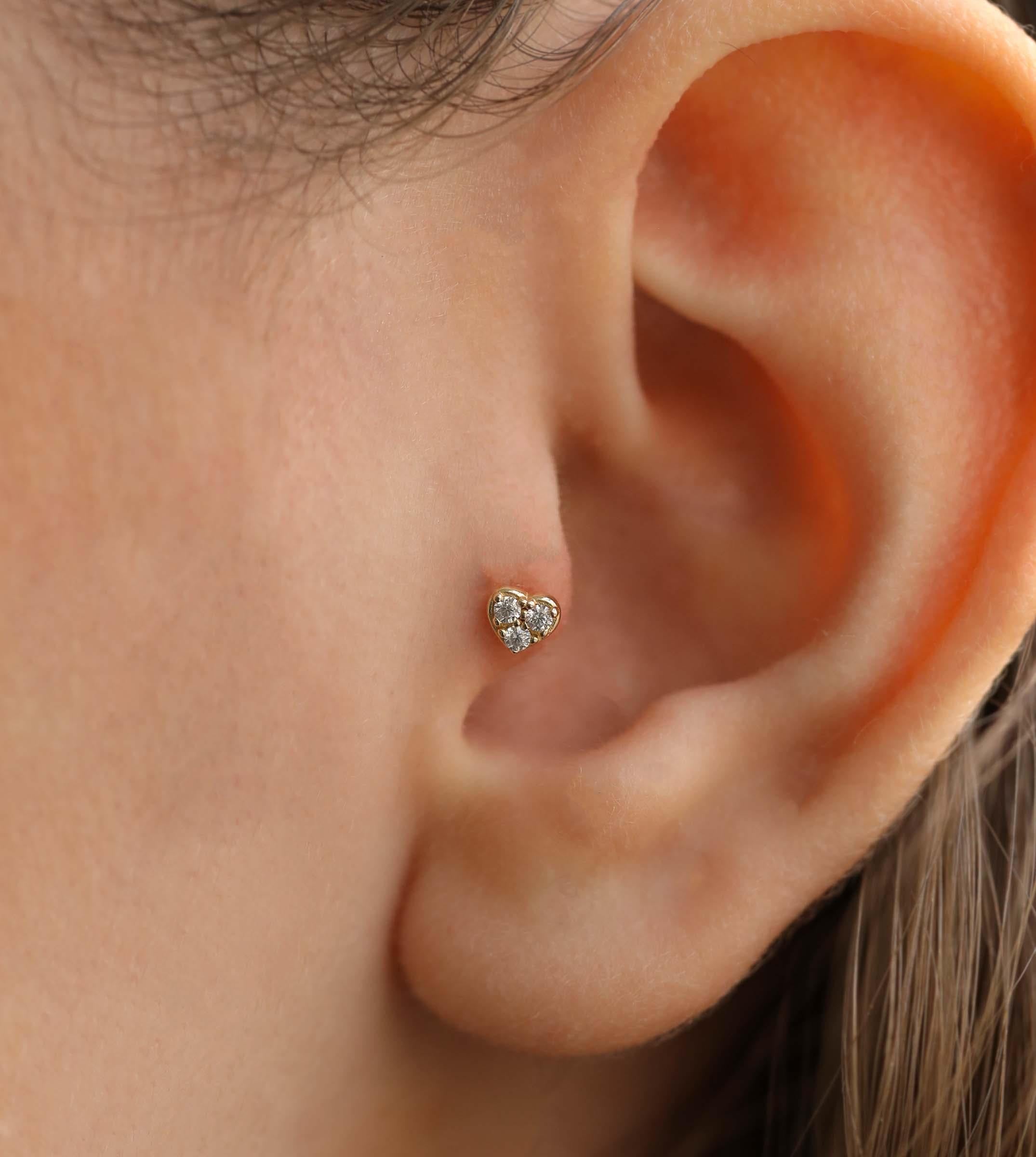 Üç Taşlı Kalp Piercing