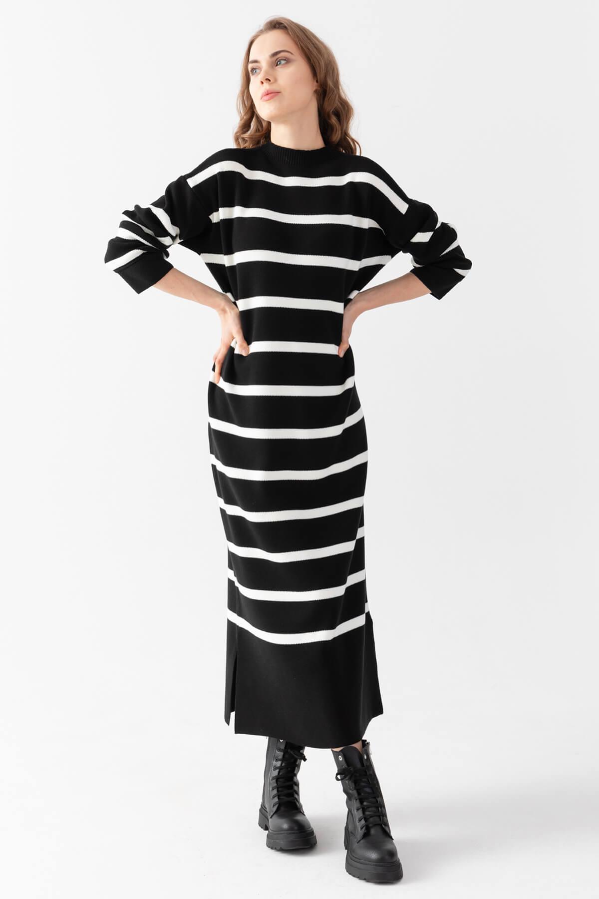 Irmak Kerekli Kadın Çizgili Oversize Elbise, Kadın Elbise,Triko Elbise, Oversize Elbise, Uzun Elbise, Siyah Ekru