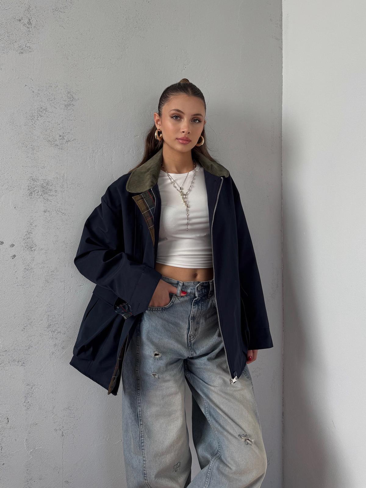 Elvar Yakası Kadife Detay Ekose Astarlı Lacivert Ceket