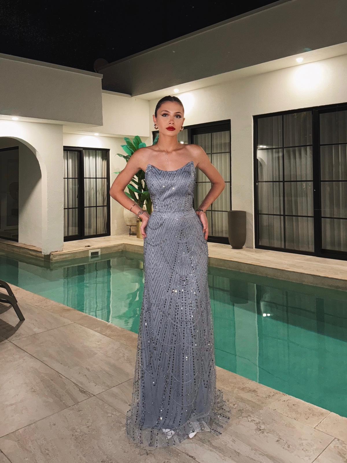 Opulent Straplez Pul Detay Gri Abiye 