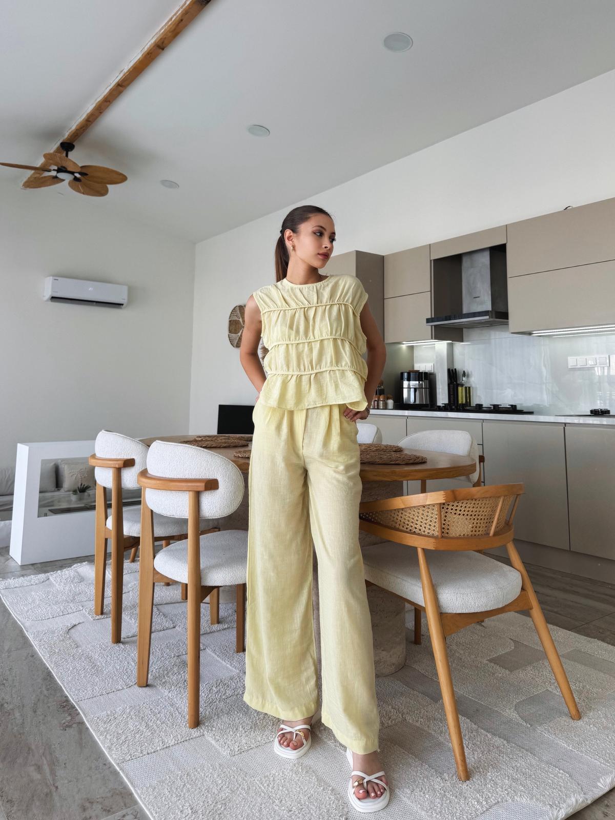 Zuria Sarı Sıfır Kol Dikiş Detay Keten Bluz Takım