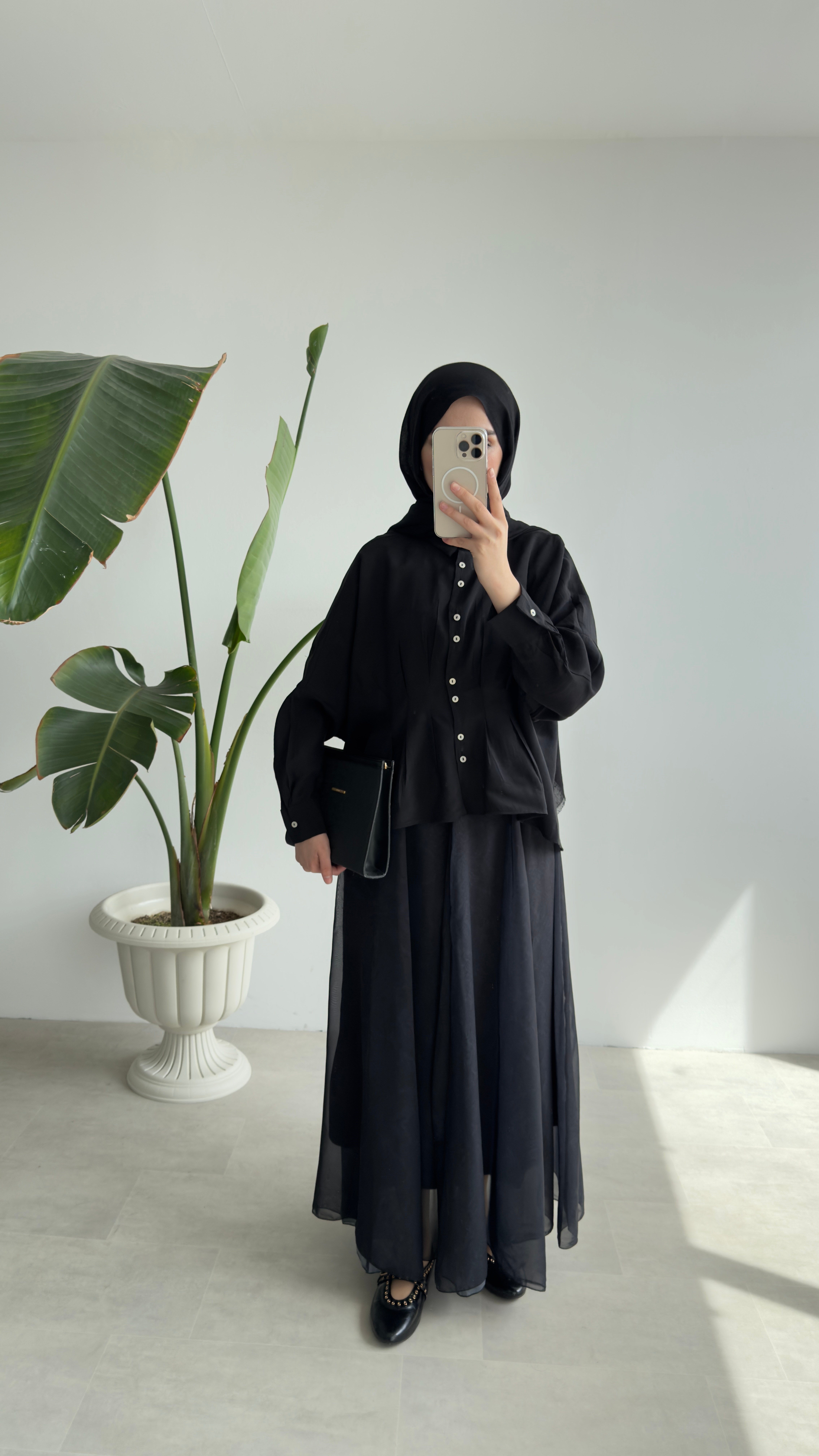 BEL DETAYLI ZARİF GÖMLEK - SİYAH