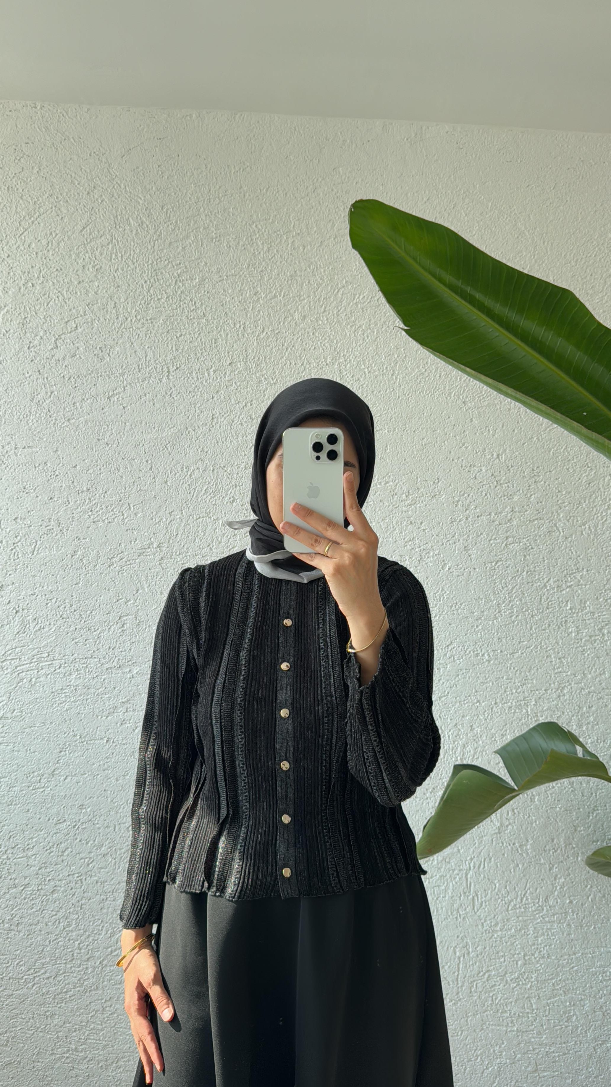 GOLD DÜĞMELİ MERSERİZE HIRKA - SİYAH