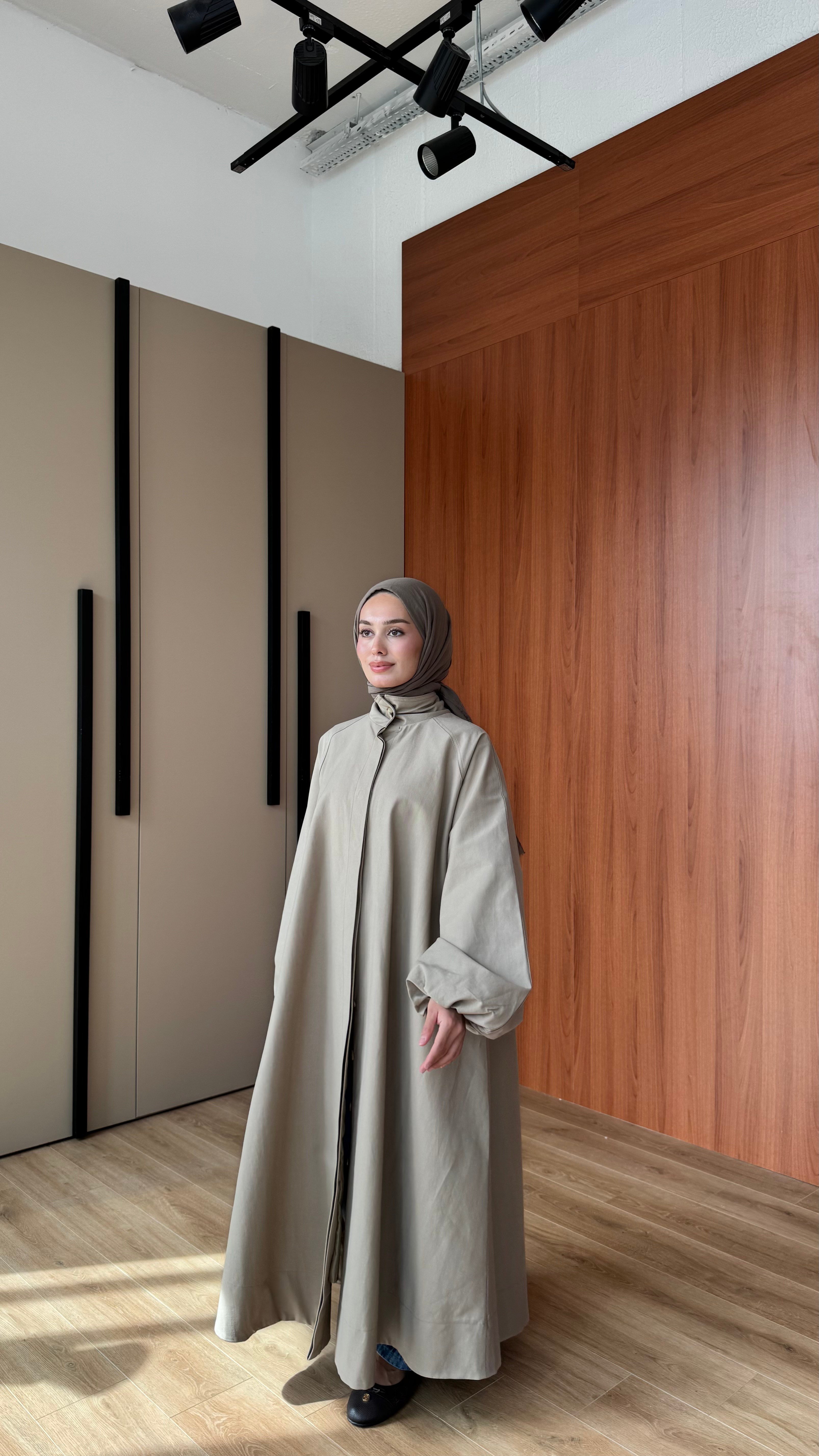ROBE ASTARLI TRENÇKOT - ADAÇAYI