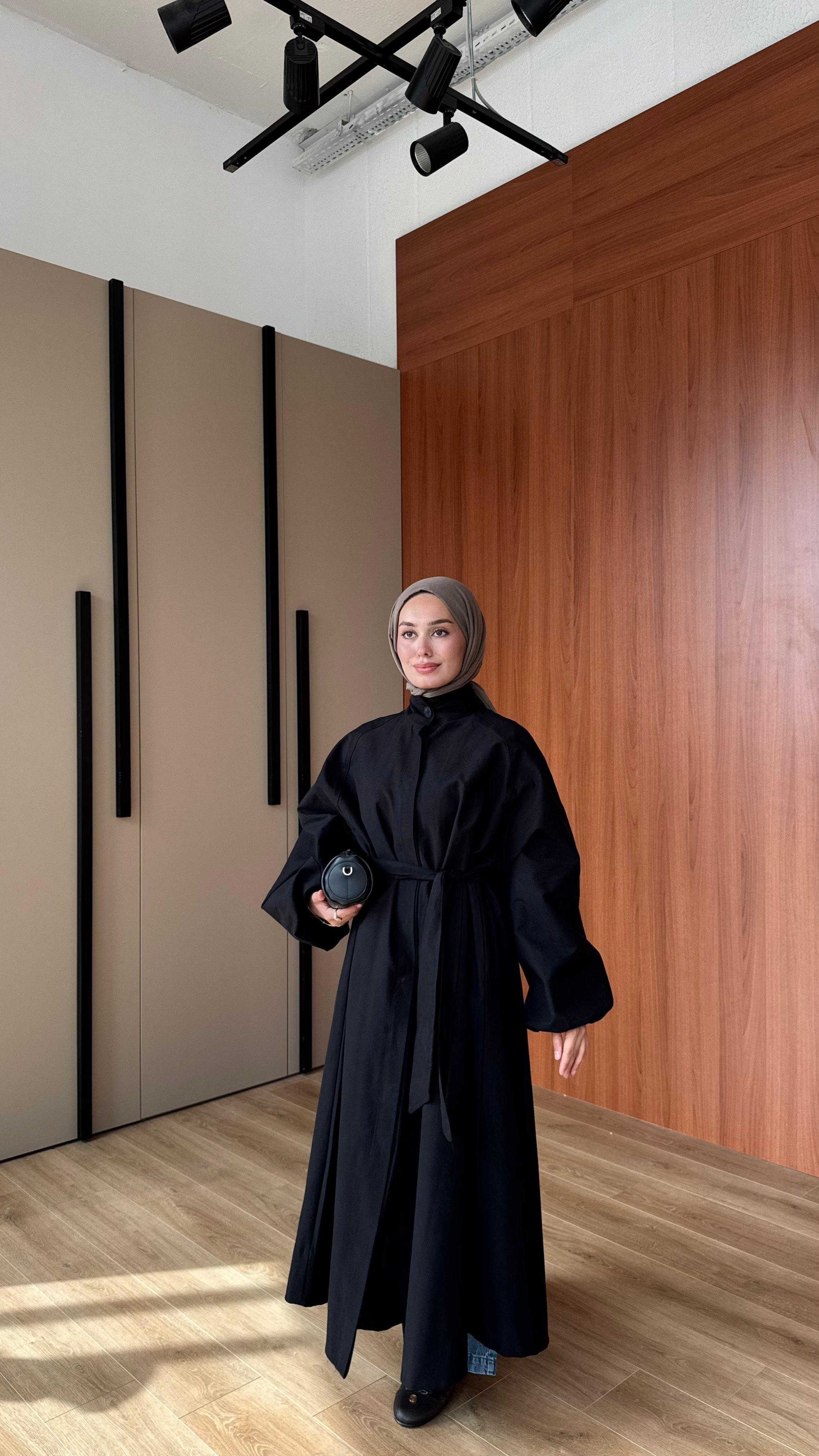 ROBE ASTARLI TRENÇKOT - SİYAH