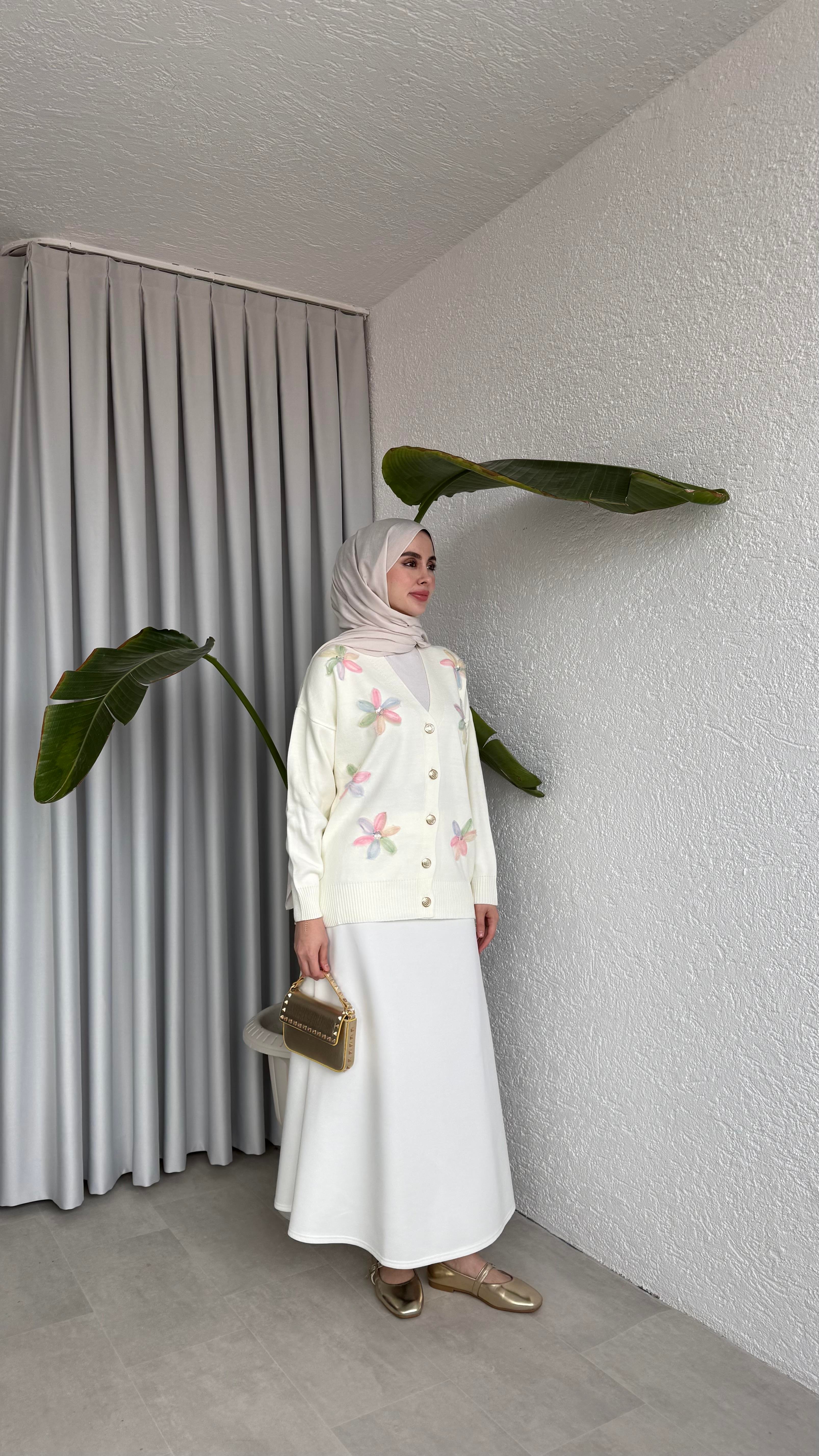 TRİKO ÇİÇEKLİ HIRKA - EKRU