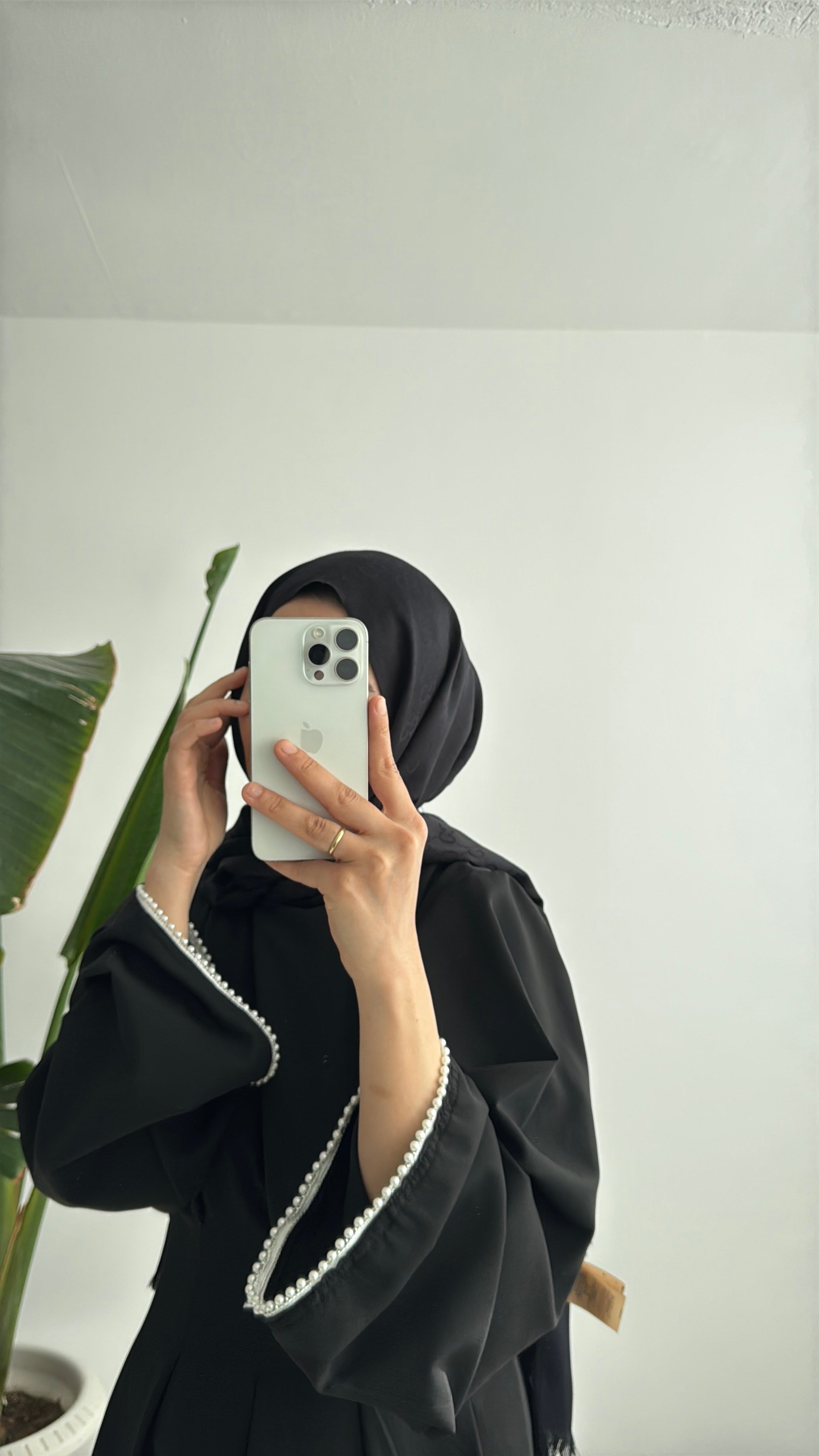VANESA İNCİ DETAYLI ELBİSE - SİYAH