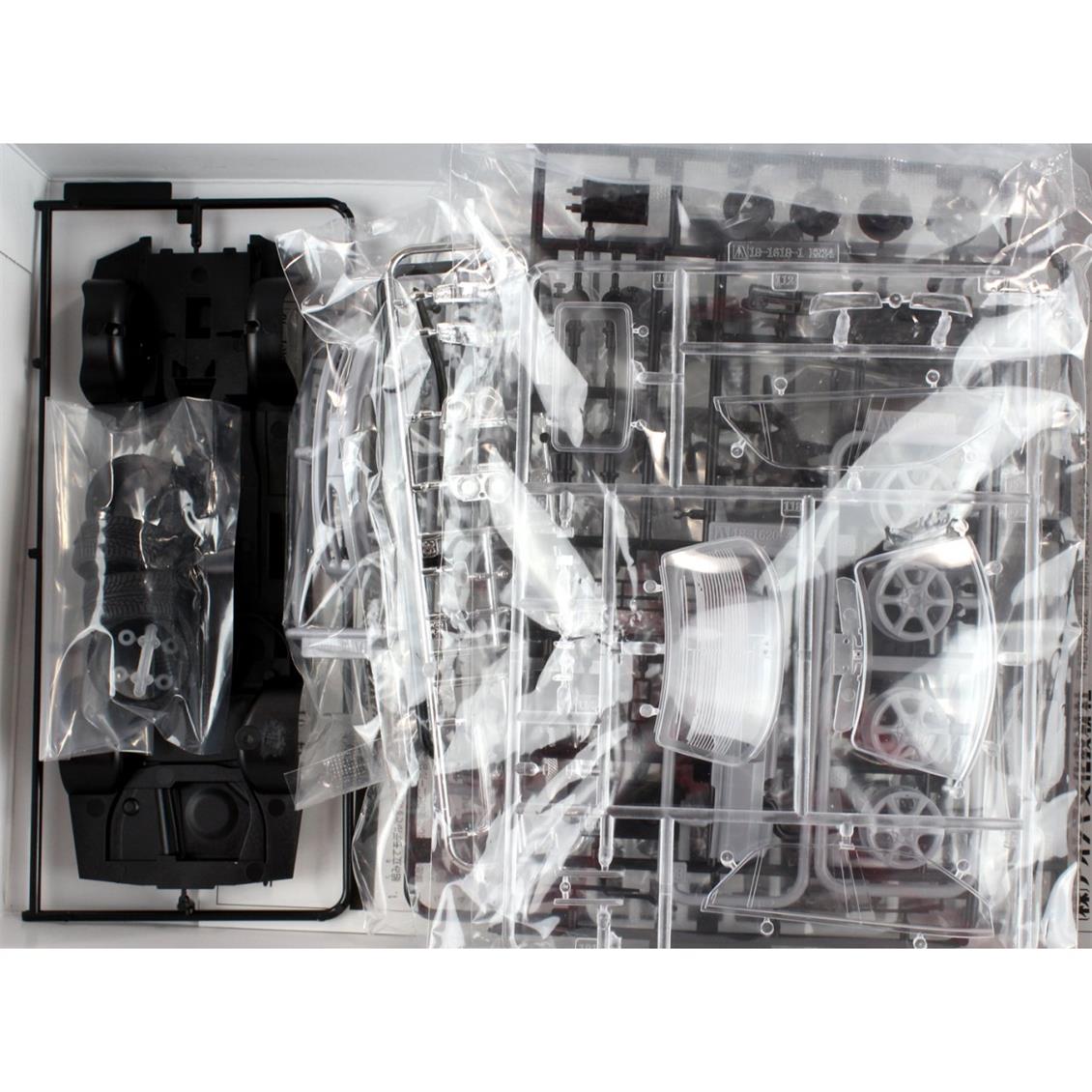 05596 1/24 NISSAN ER34 SKYLINE 25GT TURBO '01