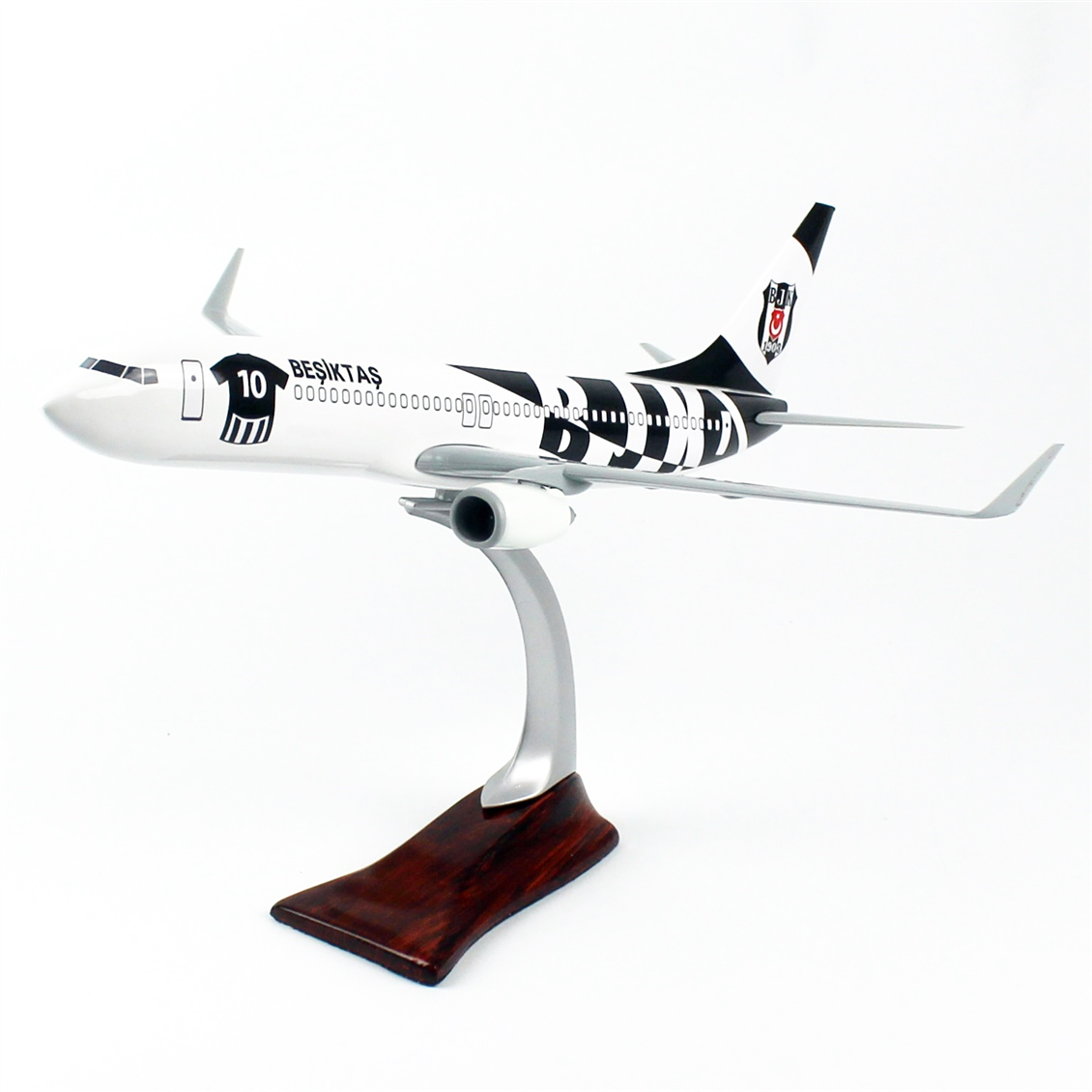 1/200 BEŞİKTAŞ SERGİLEMEYE HAZIR YOLCU UÇAĞI
