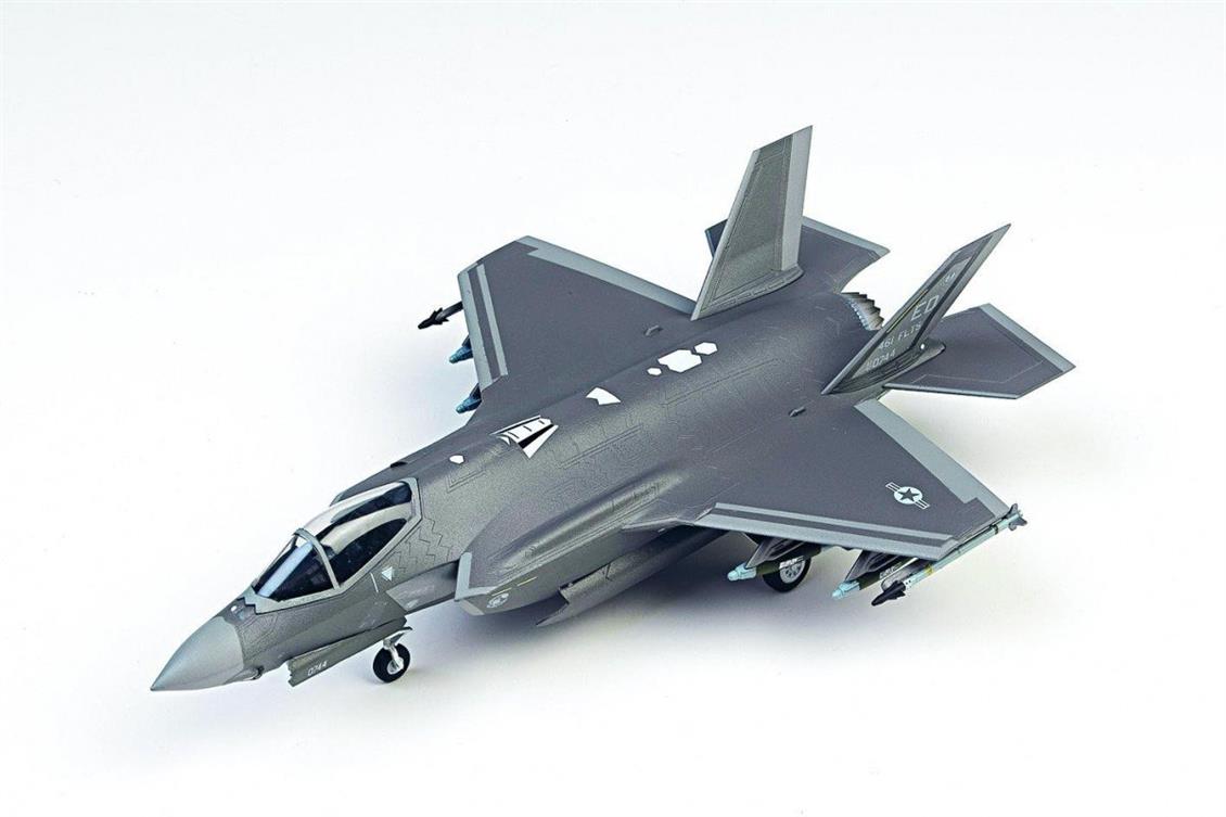 Academy 12507 1/72 USAF F-35A Savaş Uçağı Demonte Plastik Maketi