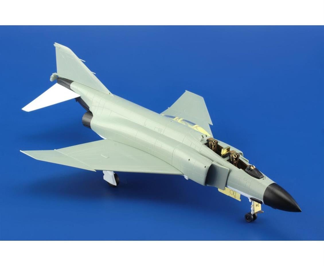 Academy 12515 1/72 USN F-4J VF-96 Savaş Uçağı Demonte Plastik Maketi
