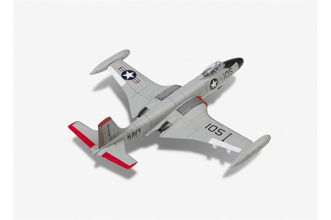 Academy 12548 1/72 USN F2H-3 VF-41 (Black Aces) Savaş Uçağı Demonte Plastik Maketi