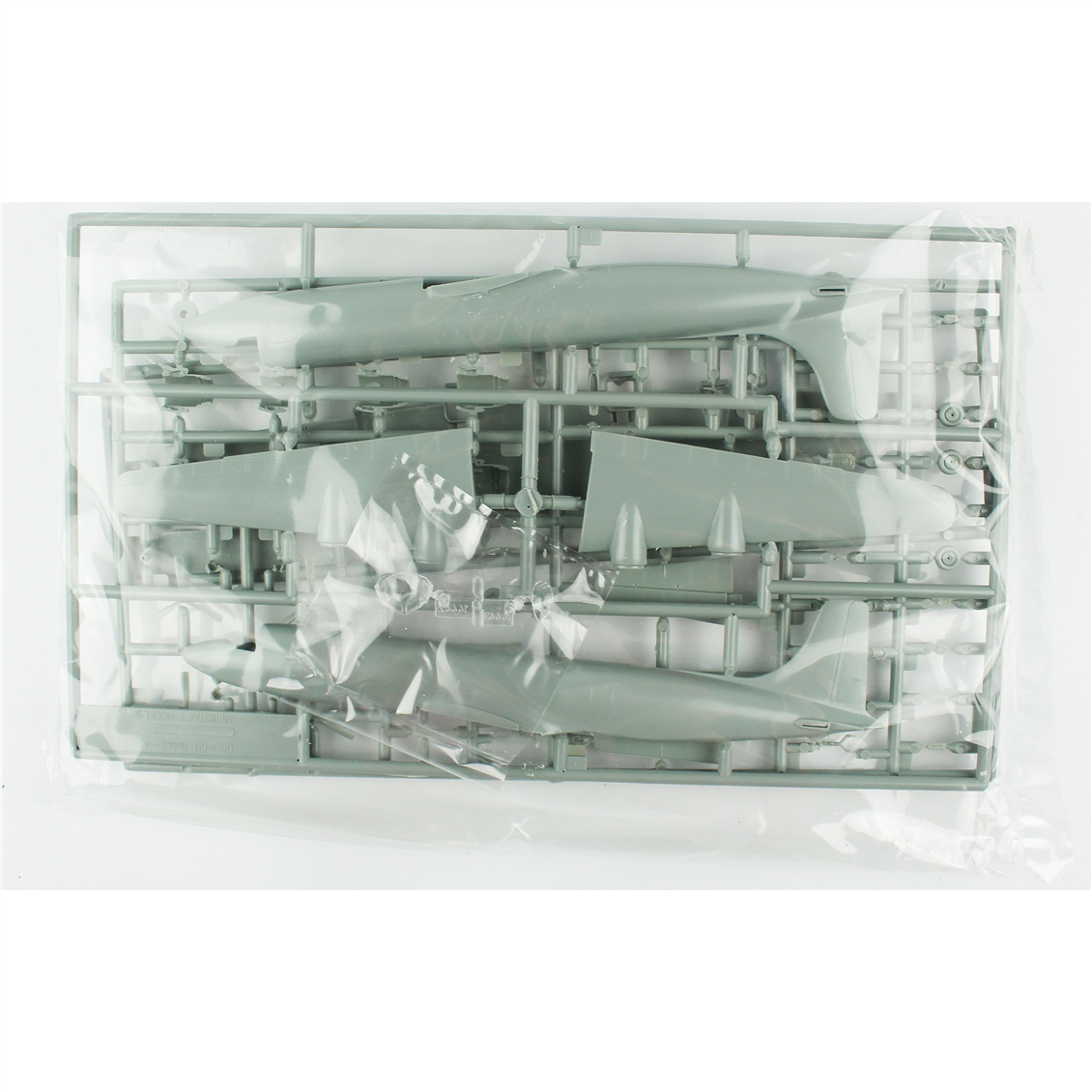 Academy 12634 1/144 USAF C-118 Liftmaster (DC-6) Askeri Kargo Uçağı, Plastik Model Kiti
