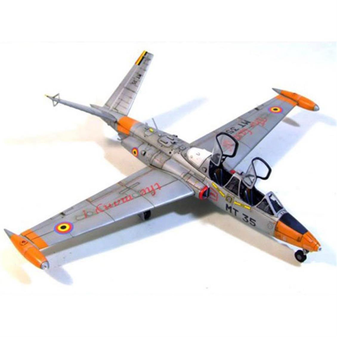 AMK 88004 1/48 Ölçek, Fouga CM. 170 Magister, Eğitim Uçağı Plastik Model Kiti