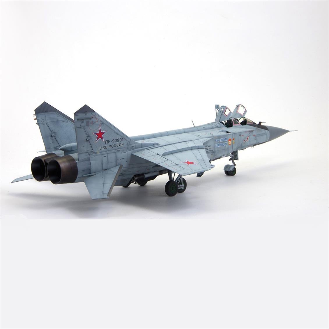 AMK 88008 1/48 Ölçek, Rus Mig-31 B/BS Foxhound, Savaş Uçağı Plastik Model Kiti