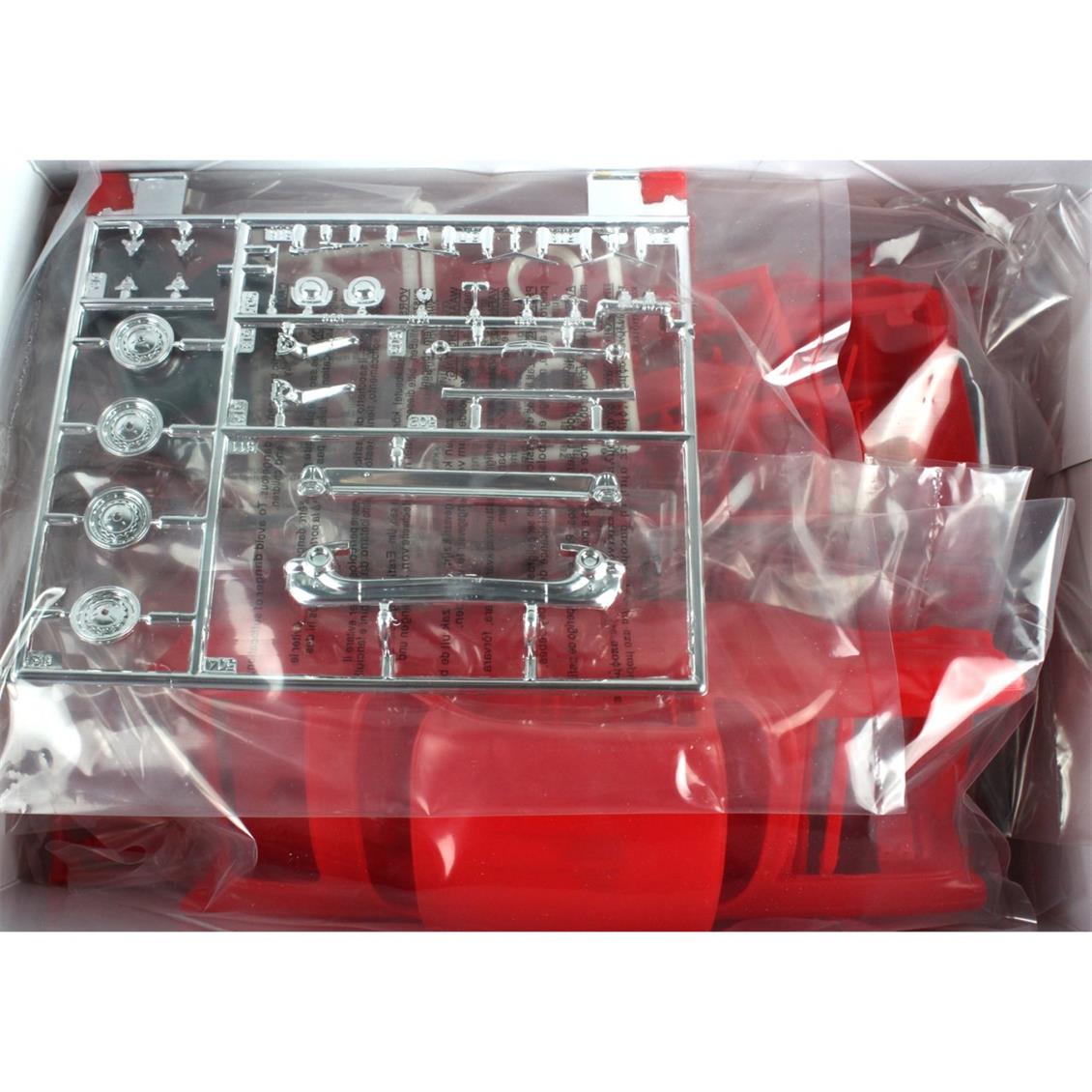 AMT 988 1/25 1957 Chevy Bel Air Araba Demonte Plastik Maketi