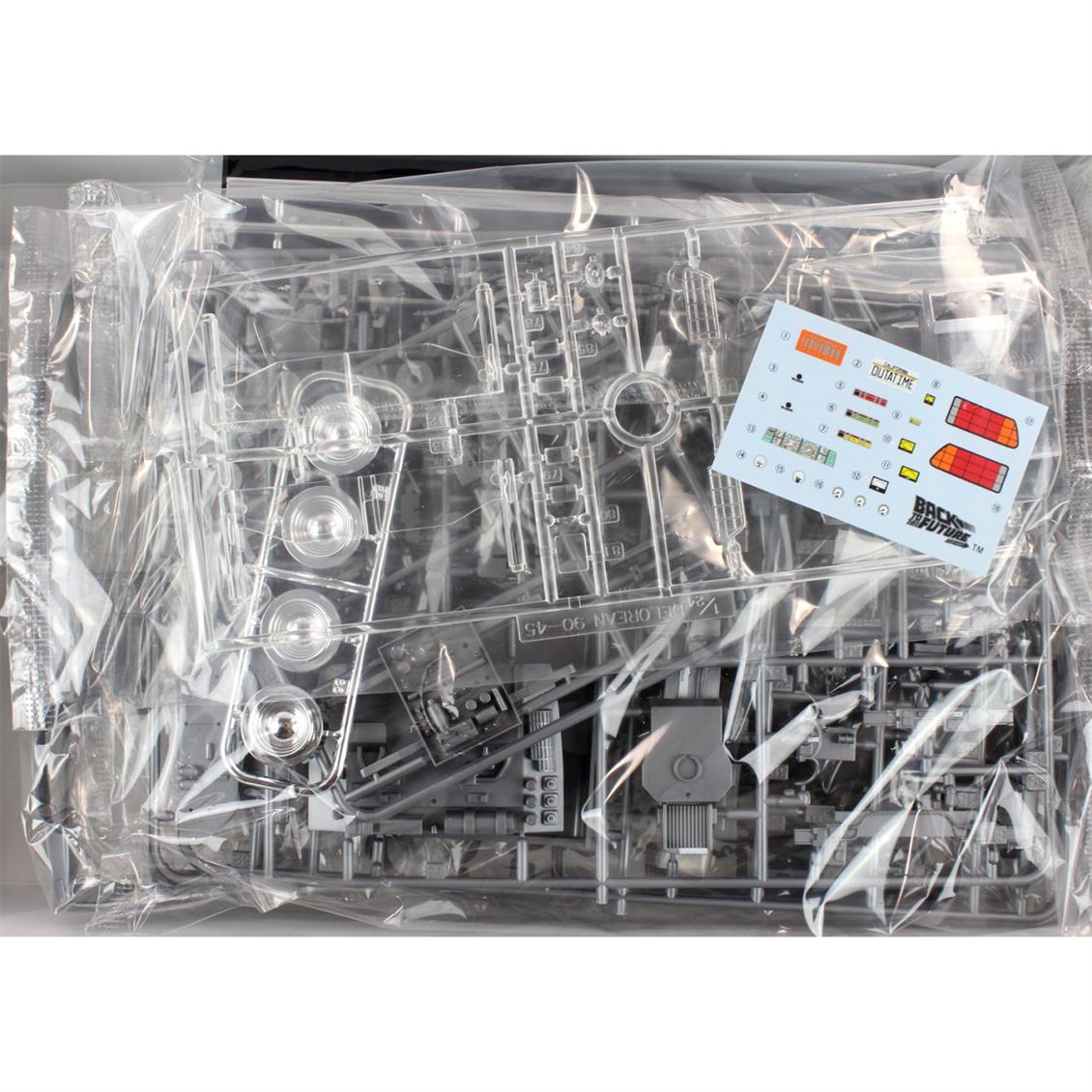 Aoshima 01187 1/24 Geleceğe Dönüş Araba Maketi Seri 3