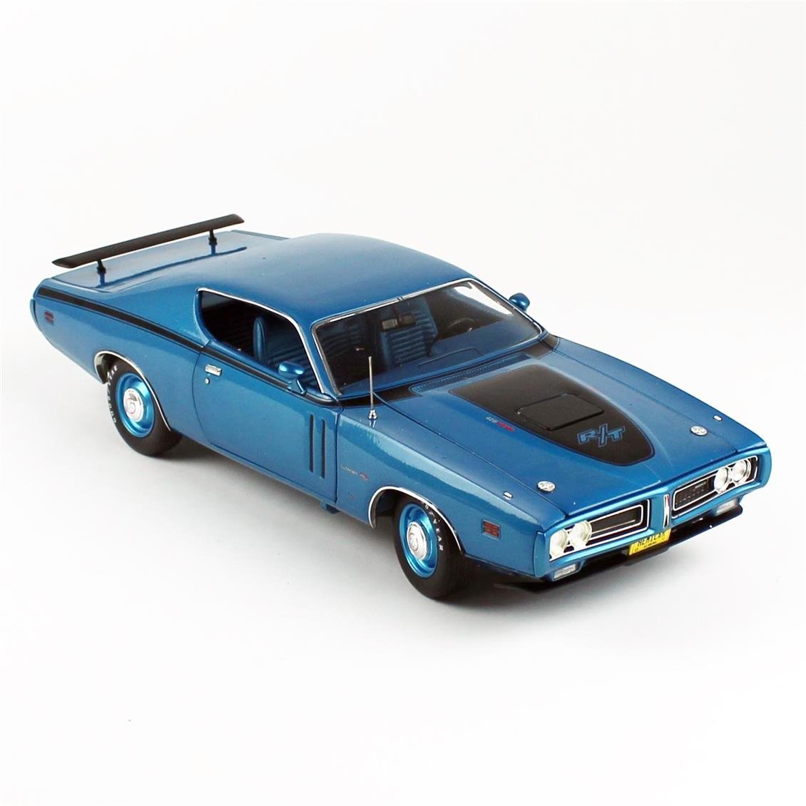 AutoWorld AMM1274 1/18 Ölçek, 1971 Dodge Charger R/T Coupe, Metalik Mavi, Sergilemeye Hazır Metal Araba Modeli