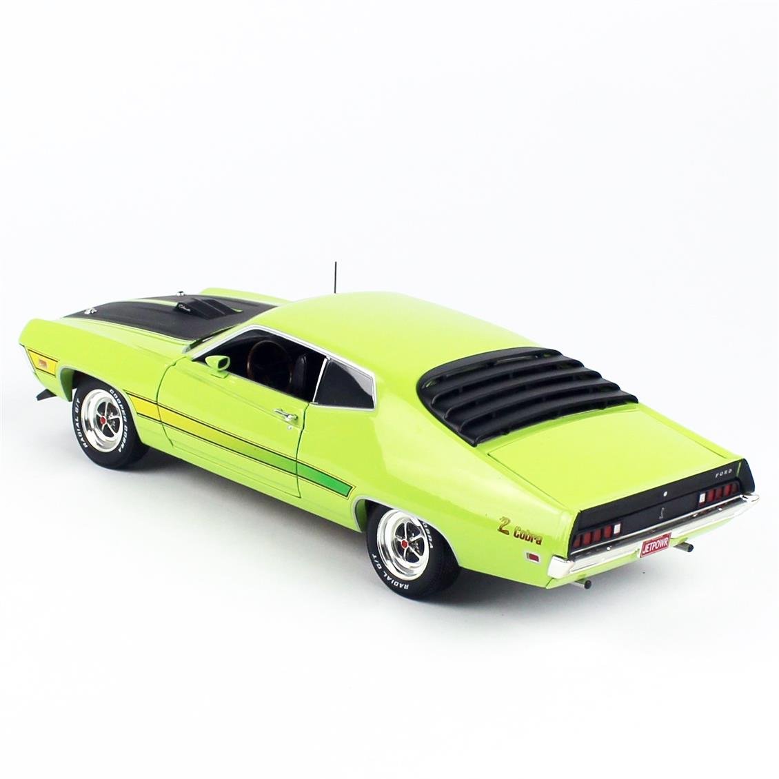 AutoWorld AMM1278 1/18 Ölçek, 1971 Ford Torino Cobra (Class of 1971), Limon Yeşili ve matt Siyah Kaput, Sergilemeye Hazır Metal