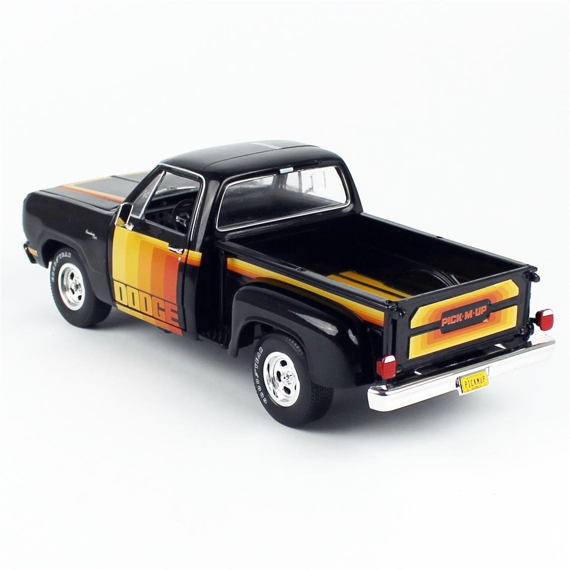 AutoWorld AW291 1/18 Ölçek, 1980 Dodge D150 Pick-M-Up Utiline Kamyonet, Siyah ve Desenli çıkartmalı, Sergilemeye Hazır Metal Ar