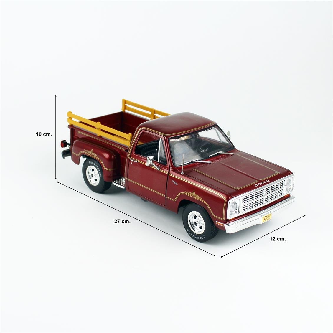 AutoWorld AW298 1/18 Ölçek, 1979 Dodge D100 Stepside Warlock II Kamyonet, Maron, Sergilemeye Hazır Metal Araba Modeli
