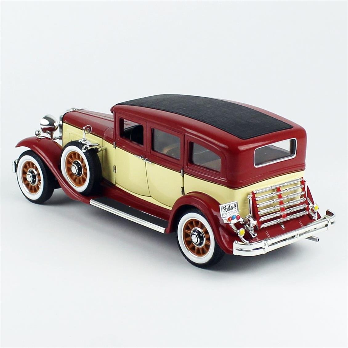 AutoWorld AW304 1/18 Ölçek, 1931 Peerless Master 8 Sedan, Kahve Krem, Sergilemeye Hazır Metal Araba Modeli