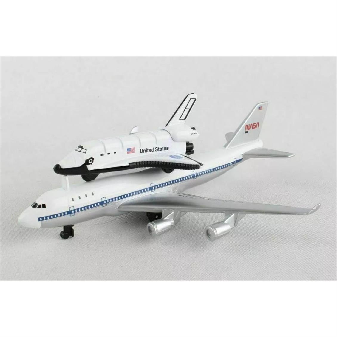 Daron 86RT-38142 Boeing 747 Mekik Taşıma Uçağı ve Orbiter Uzay Mekiği, Metal Gövde, Plastik Kanatlar, Sergilemeye Hazır Model Y