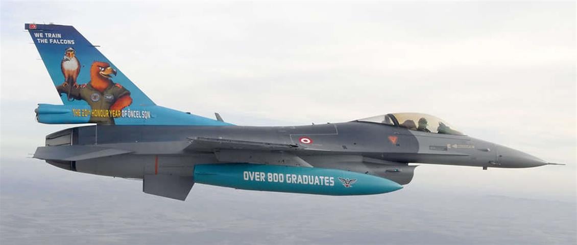 DBT01189 1/72 F-16 C ÖNCEL ŞAHİNLERİ BİZ YETİŞTİRİ