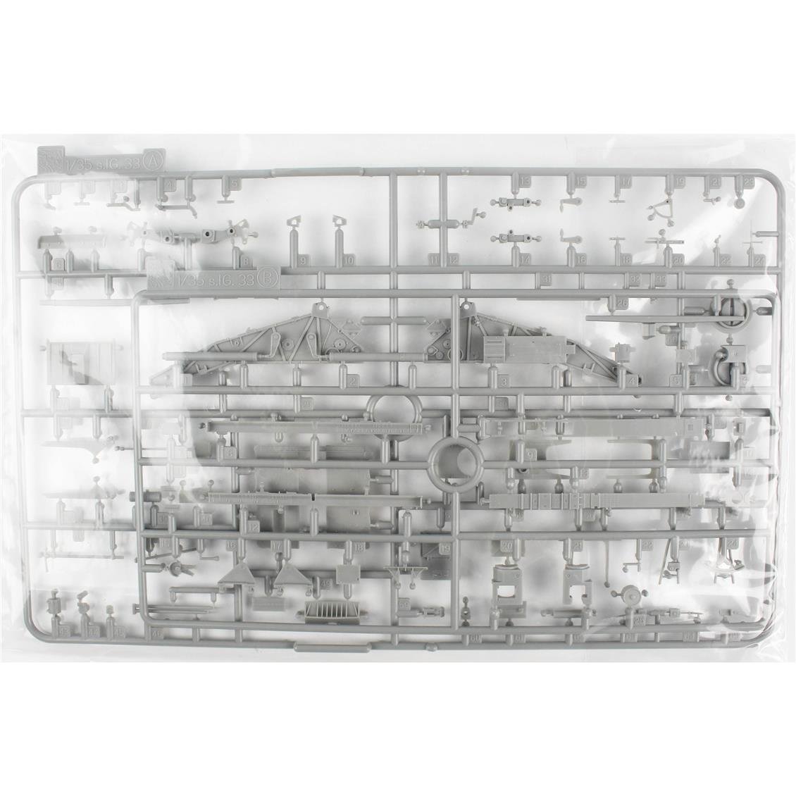 Dragon 6261 1/35 Scale, 15cm s.IG.33 Mechanized Infantry Gun and Crew, Plastic Model Kit