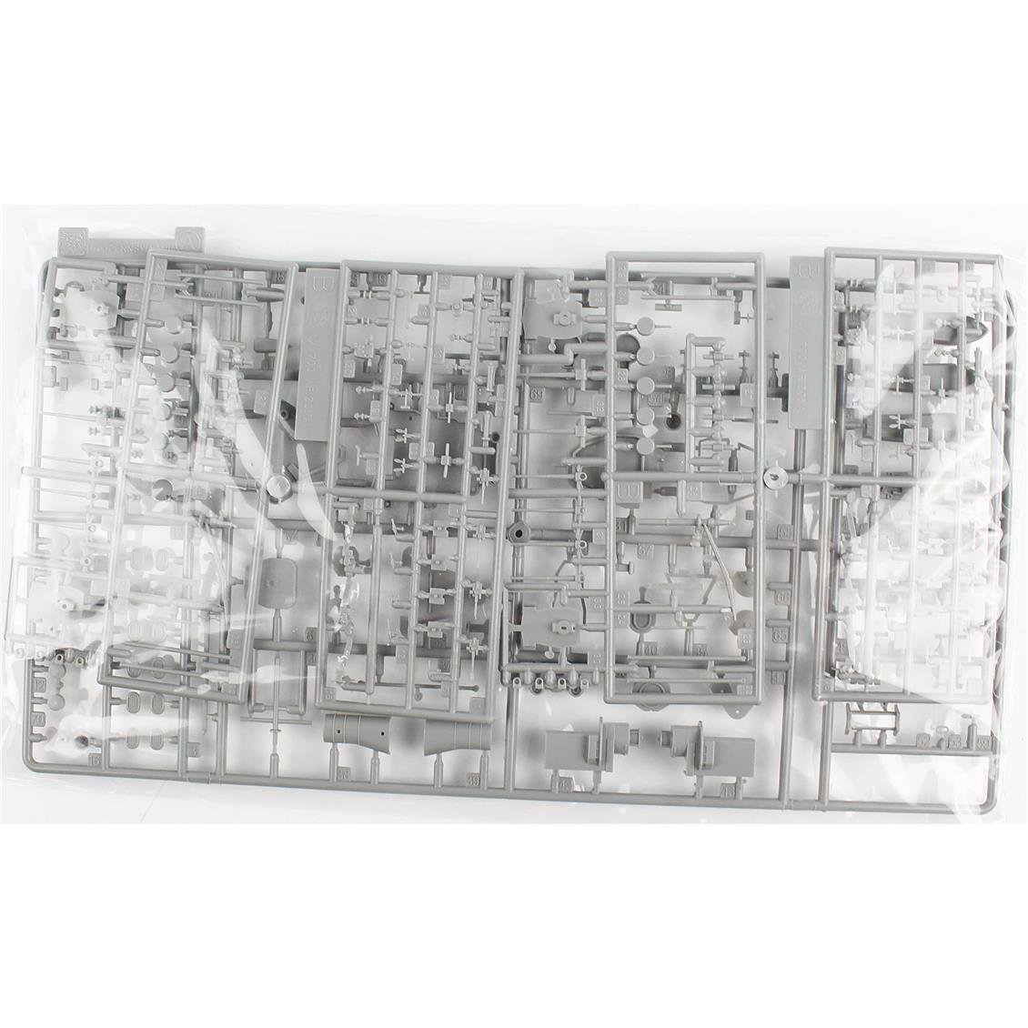 Dragon 7041 1/700 Ölçek, USS Pennsylvania BB-38 (1944) Savaş Gemisi Plastik Model Kiti