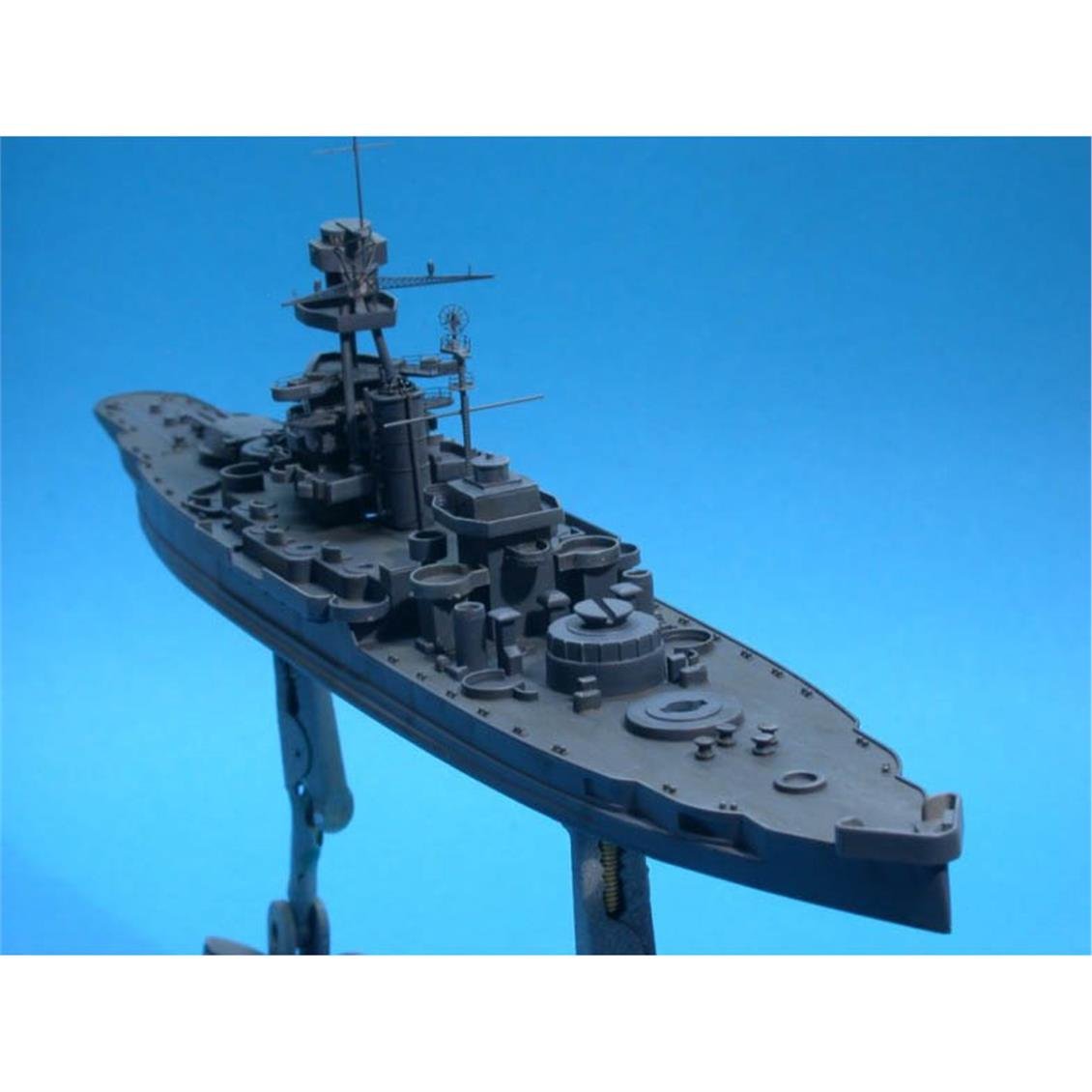 Dragon 7041 1/700 Ölçek, USS Pennsylvania BB-38 (1944) Savaş Gemisi Plastik Model Kiti