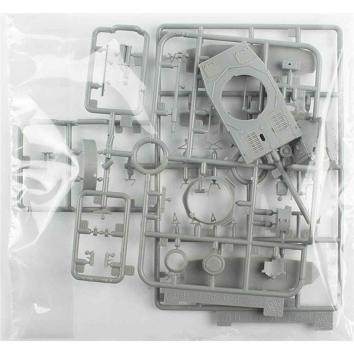 Dragon 7497 1/72 Ölçek, Pz.Kpfw. IV Ausf. H (Extra Zırhlı) Tankı  Plastik Model Kiti