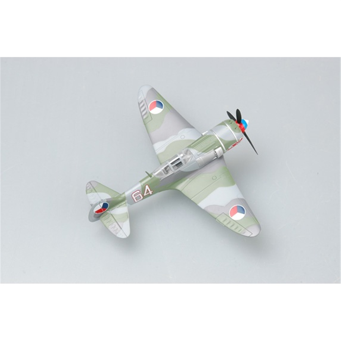 Easy Hobby 36330 1/72 Ölçek, La-7 (White 64) Czech Air Force Savaş Uçağı, Sergilemeye Hazır Plastik Model