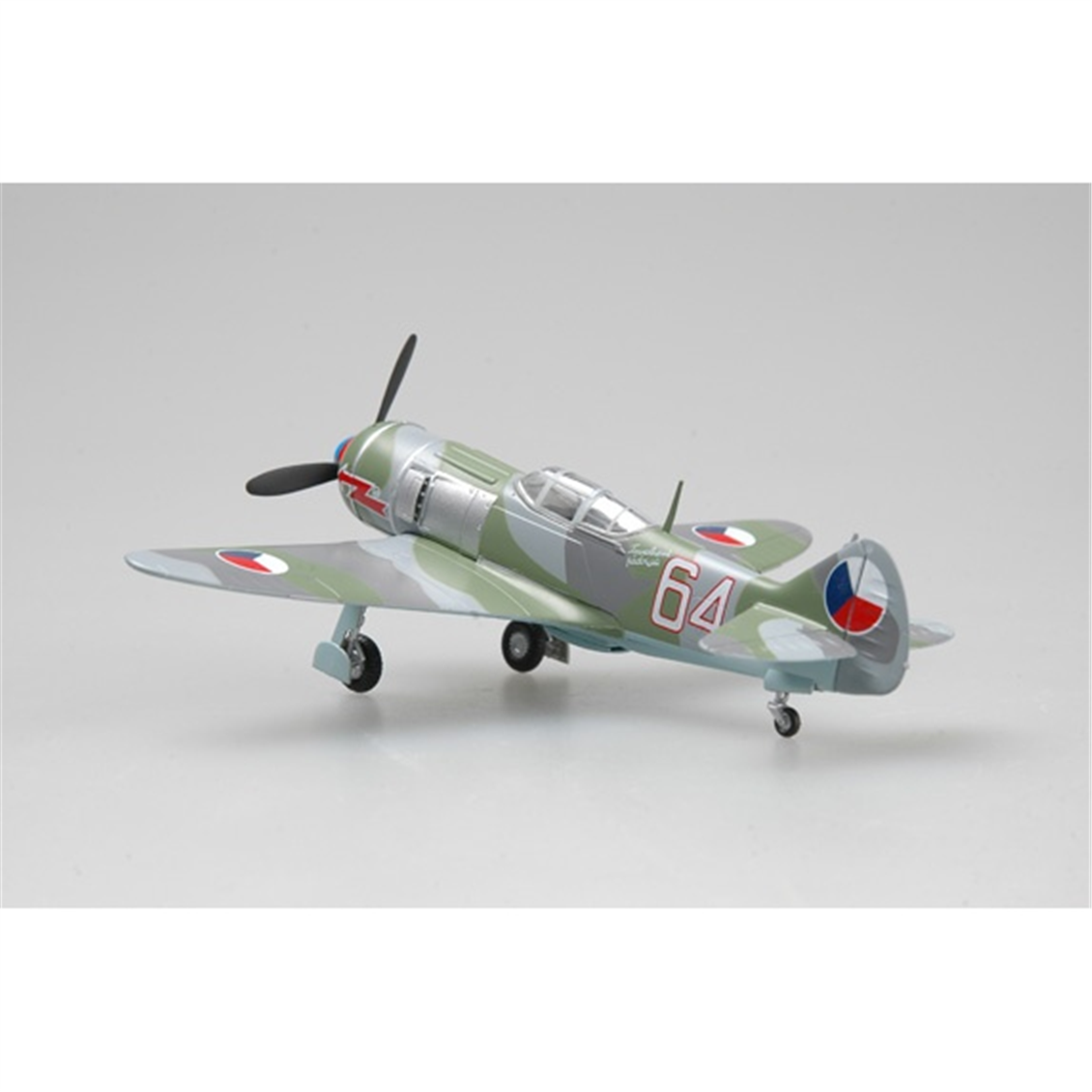 Easy Hobby 36330 1/72 Ölçek, La-7 (White 64) Czech Air Force Savaş Uçağı, Sergilemeye Hazır Plastik Model