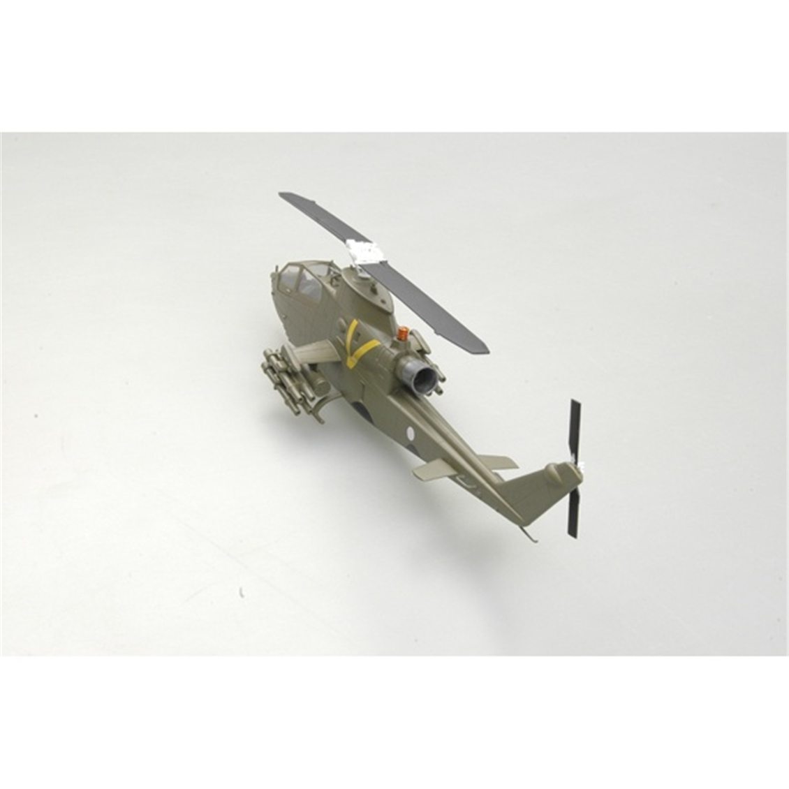 Easy Hobby 37097 1/72 Ölçek, Israeli Air Force AH-1S,No234 of the Southern Cobra Squadron,late 1990s Askeri Helikopter, Serg