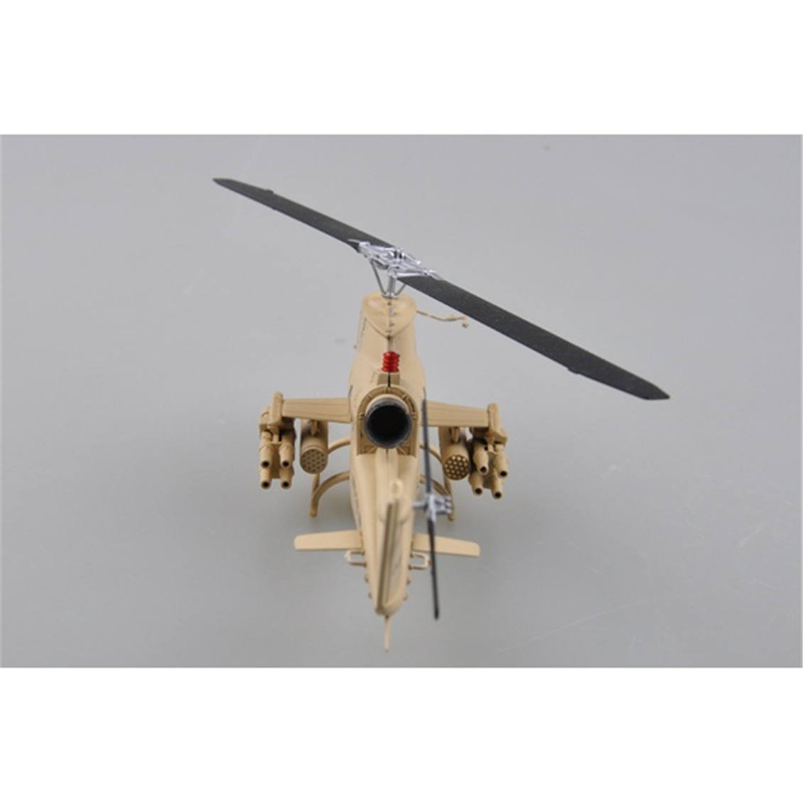 Easy Hobby 37099 1/72 Ölçek, AH-1F, (Sand Shark) Askeri Helikopter, Sergilemeye Hazır Plastik Model