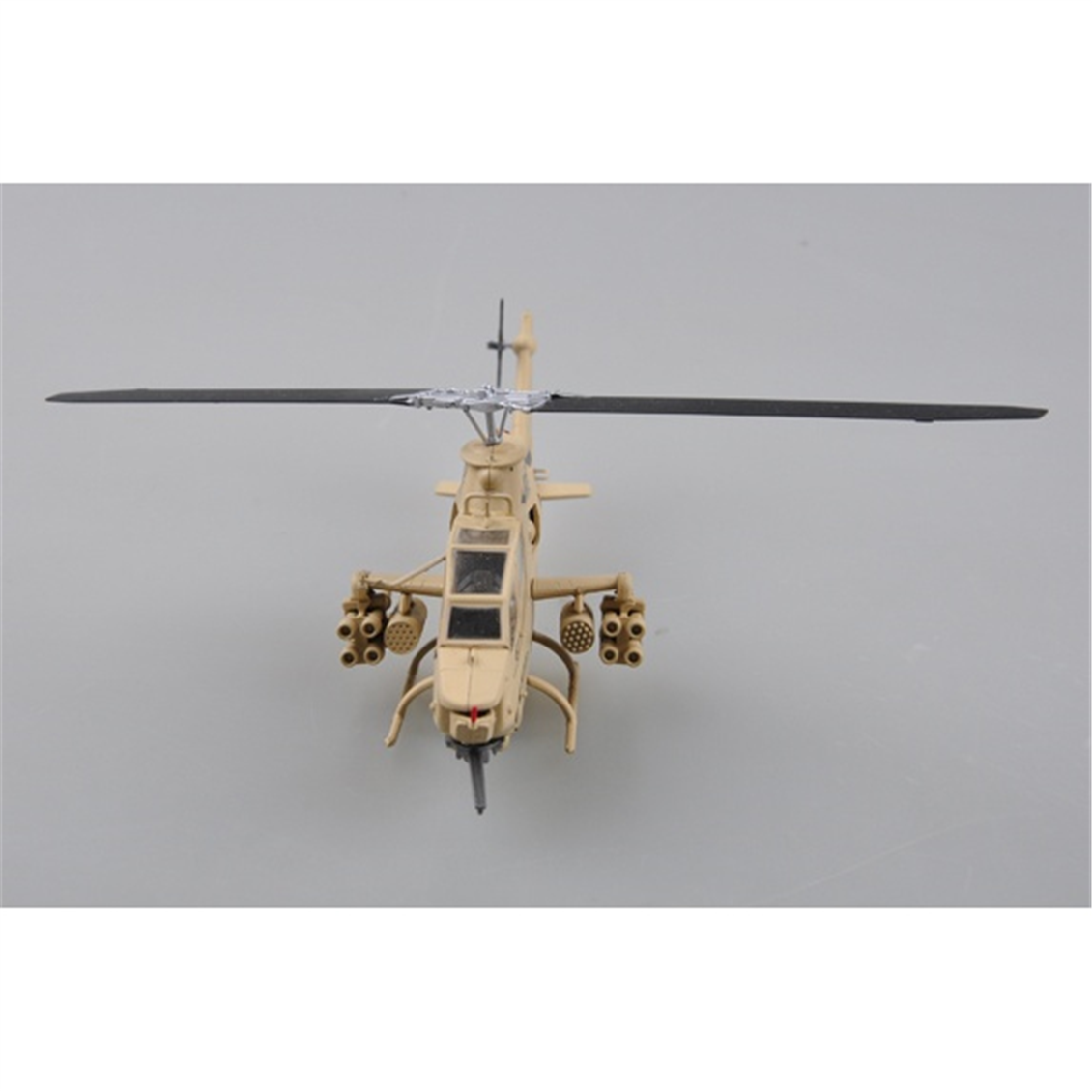 Easy Hobby 37099 1/72 Ölçek, AH-1F, (Sand Shark) Askeri Helikopter, Sergilemeye Hazır Plastik Model