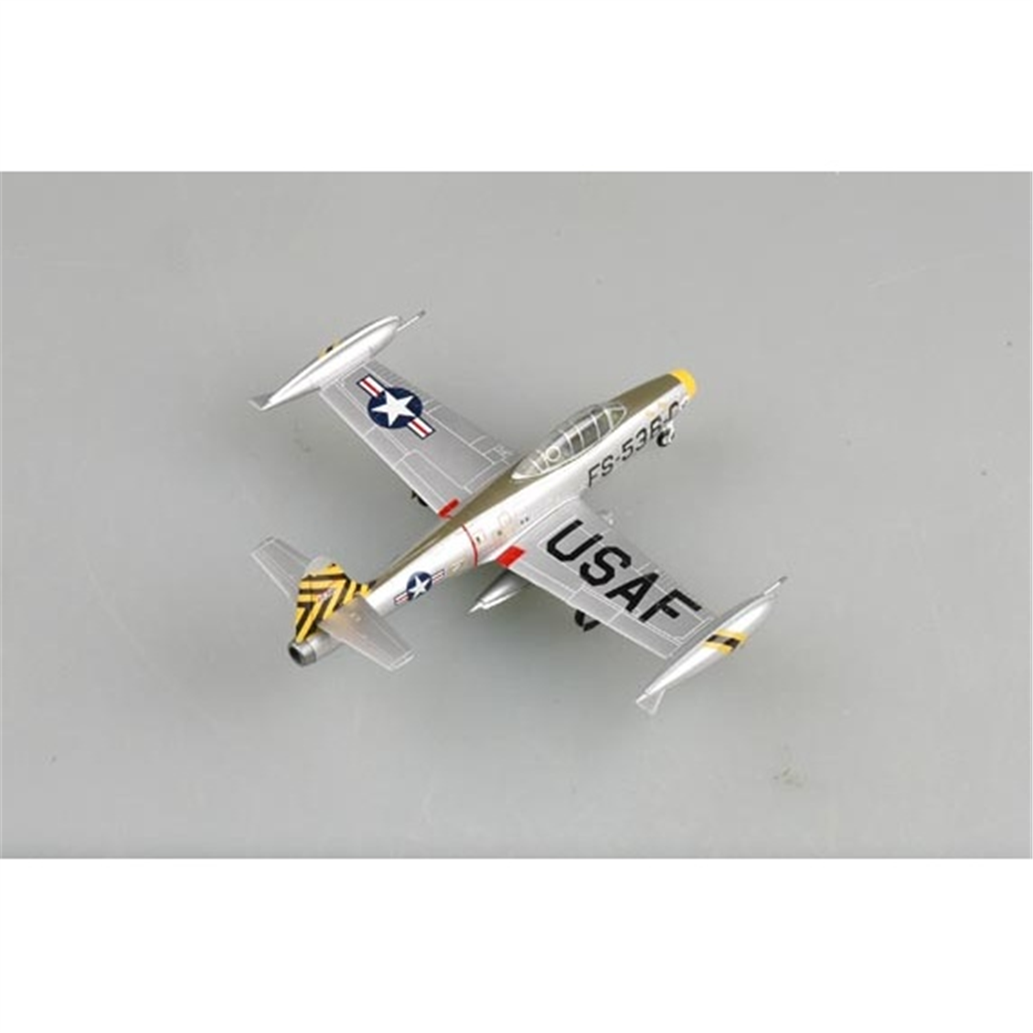 Easy Hobby 37106 1/72 Ölçek, F84E-25, 8th FBS, Lt.Donald James Savaş Uçağı, Sergilemeye Hazır Plastik Model