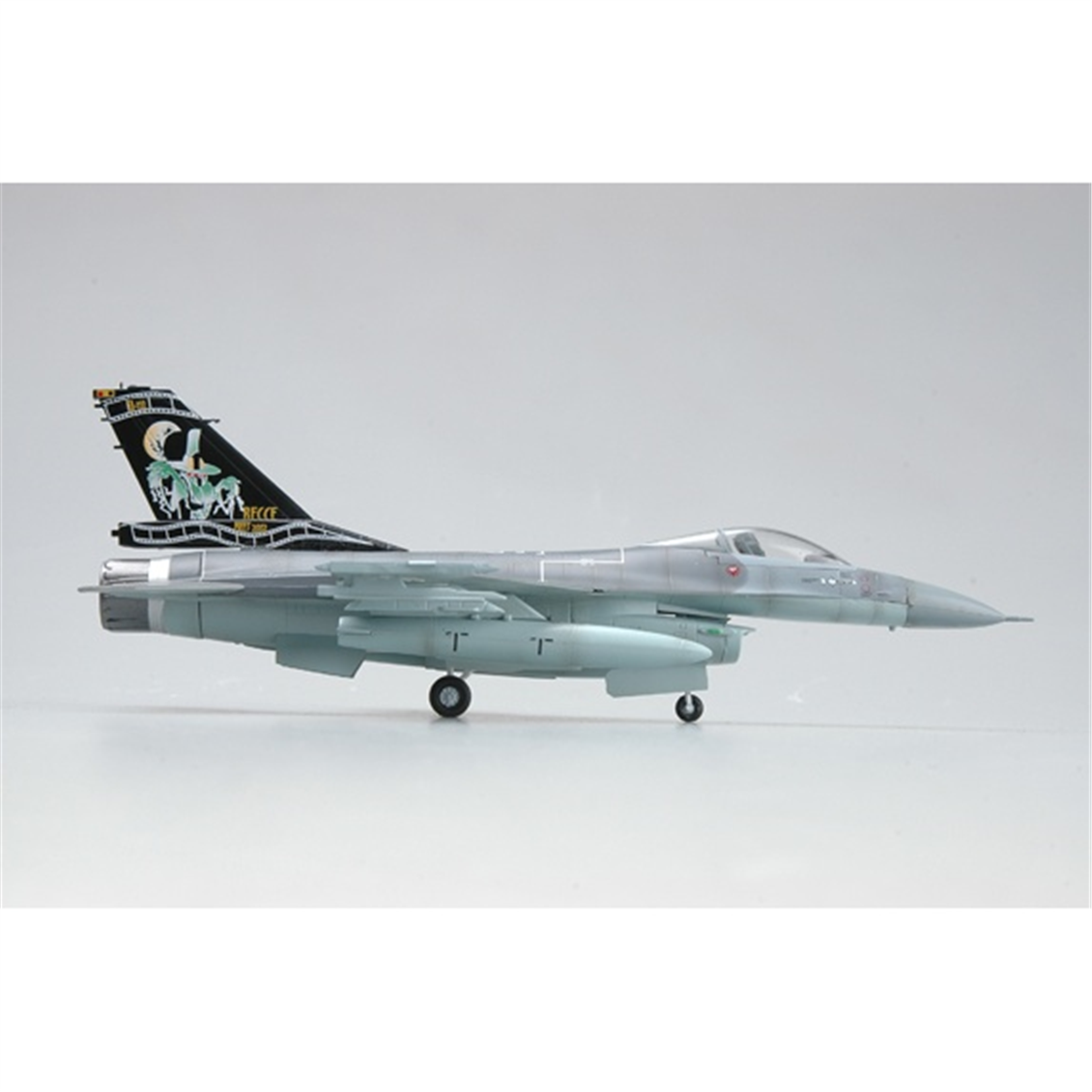 Easy Hobby 37128 1/72 Ölçek, F-16A MLU BAF 1st Sqd Belgium 2003 Savaş Uçağı, Sergilemeye Hazır Plastik Model