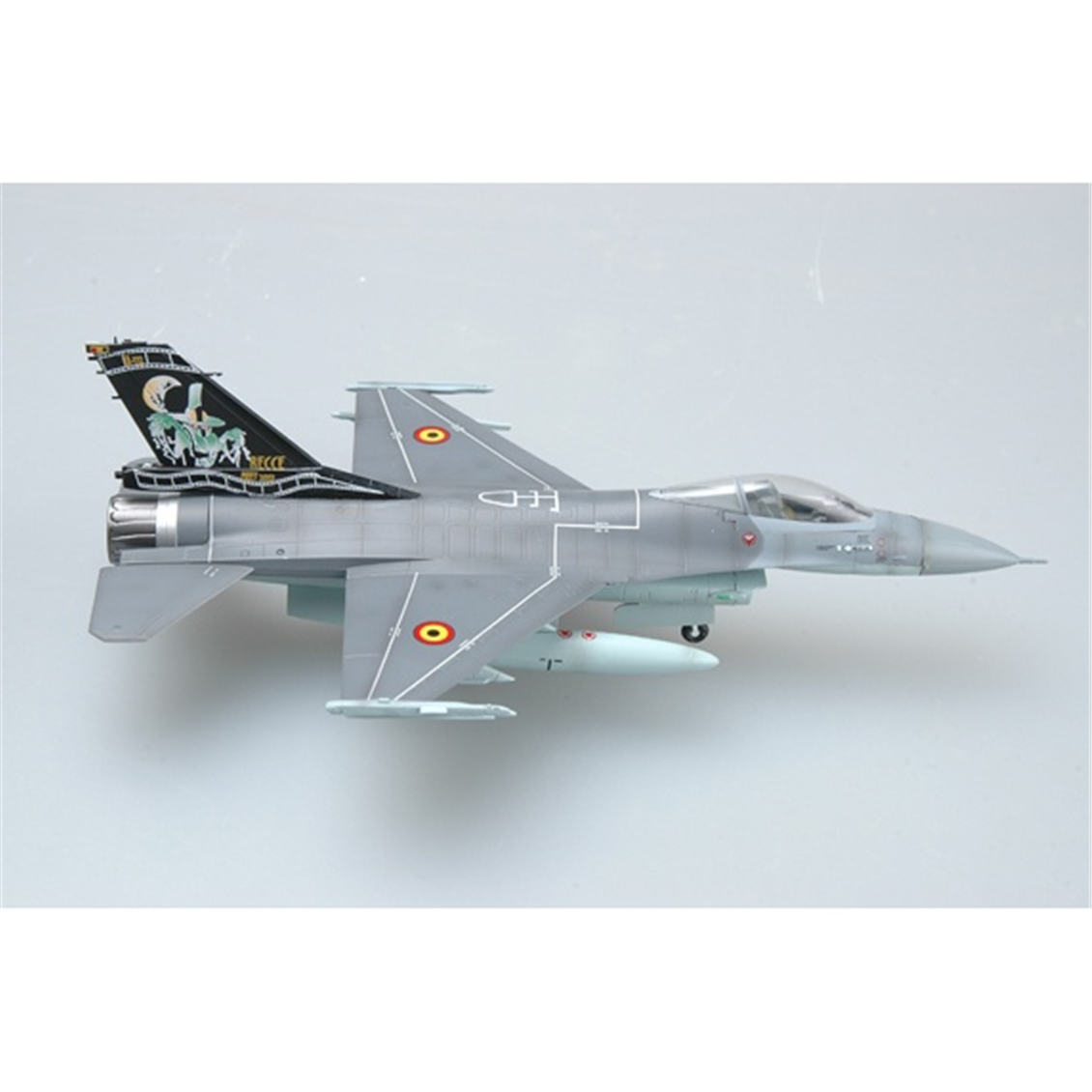 Easy Hobby 37128 1/72 Ölçek, F-16A MLU BAF 1st Sqd Belgium 2003 Savaş Uçağı, Sergilemeye Hazır Plastik Model