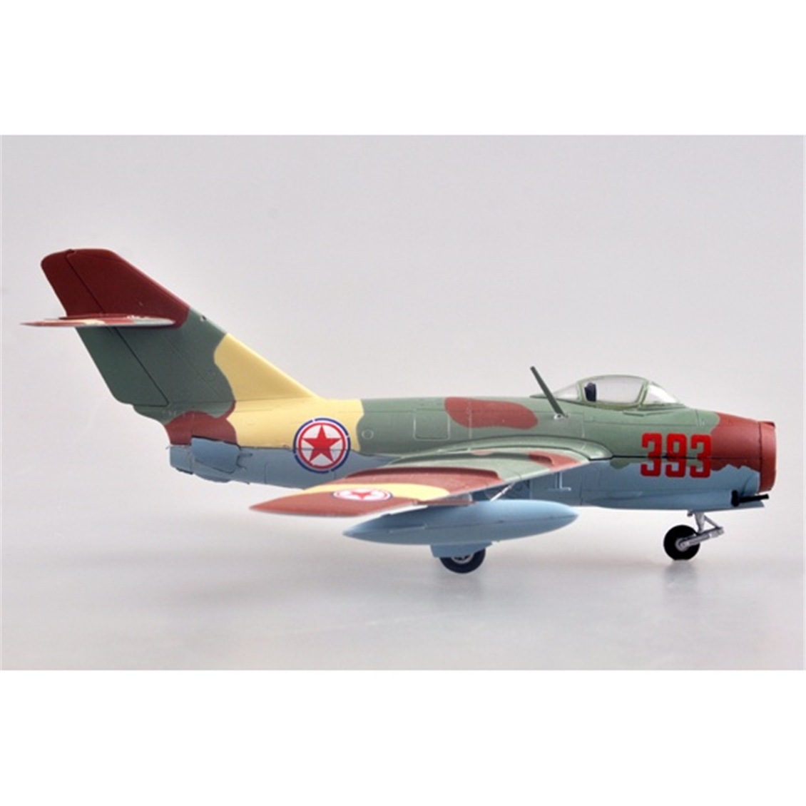 Easy Hobby 37134 1/72 Ölçek, MiG-15 bis North Korean Air Force Savaş Uçağı, Sergilemeye Hazır Plastik Model