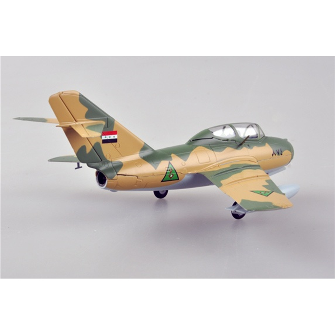 Easy Hobby 37136 1/72 Ölçek, Iraqi Air Force Mig-15UTI,Late 1980 Savaş Uçağı, Sergilemeye Hazır Plastik Model