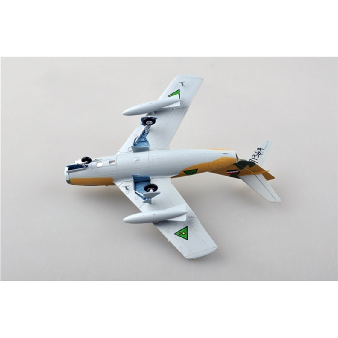 Easy Hobby 37136 1/72 Ölçek, Iraqi Air Force Mig-15UTI,Late 1980 Savaş Uçağı, Sergilemeye Hazır Plastik Model