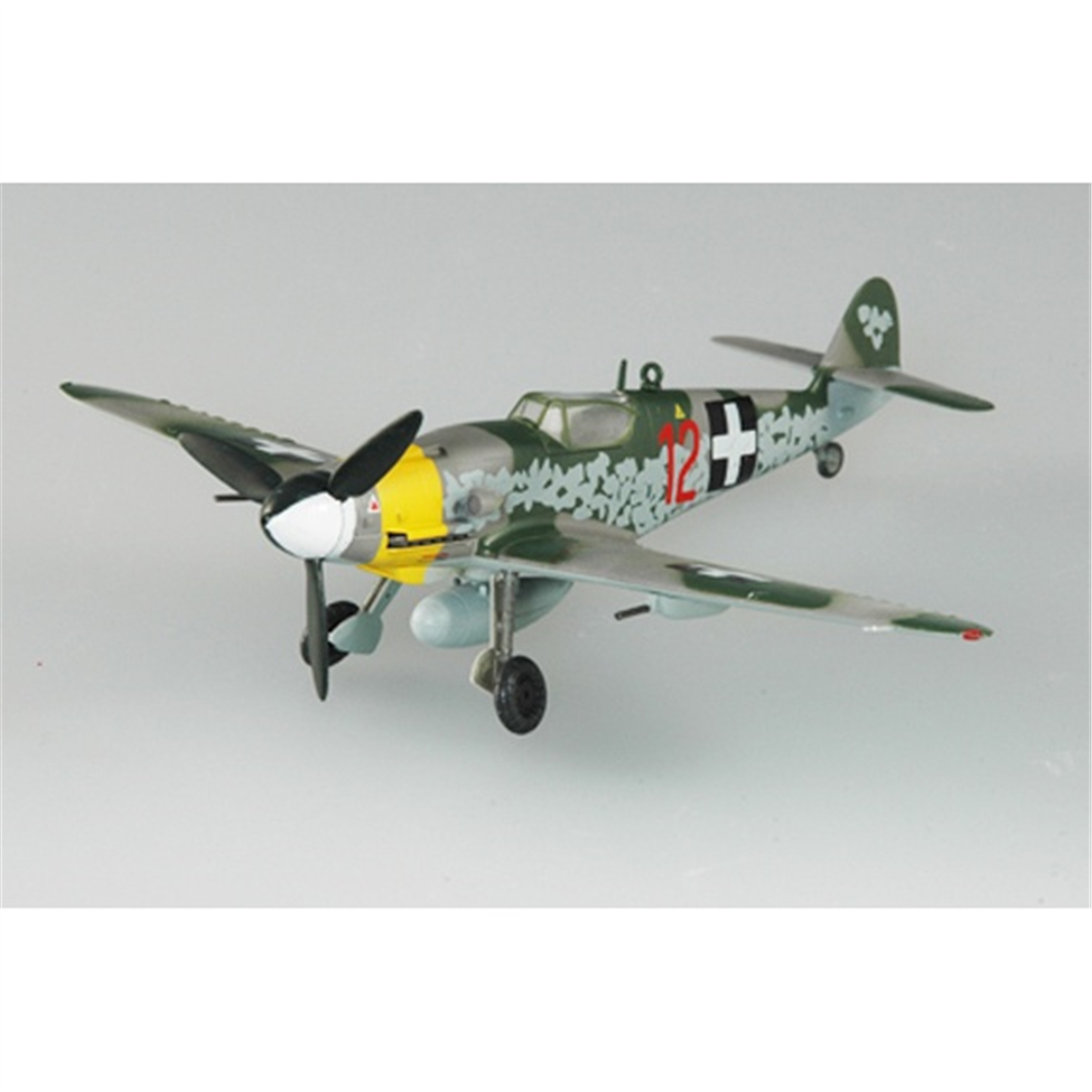 Easy Hobby 37204 1/72 Ölçek, BF-109G-10 Hungrian 1945 Savaş Uçağı, Sergilemeye Hazır Plastik Model