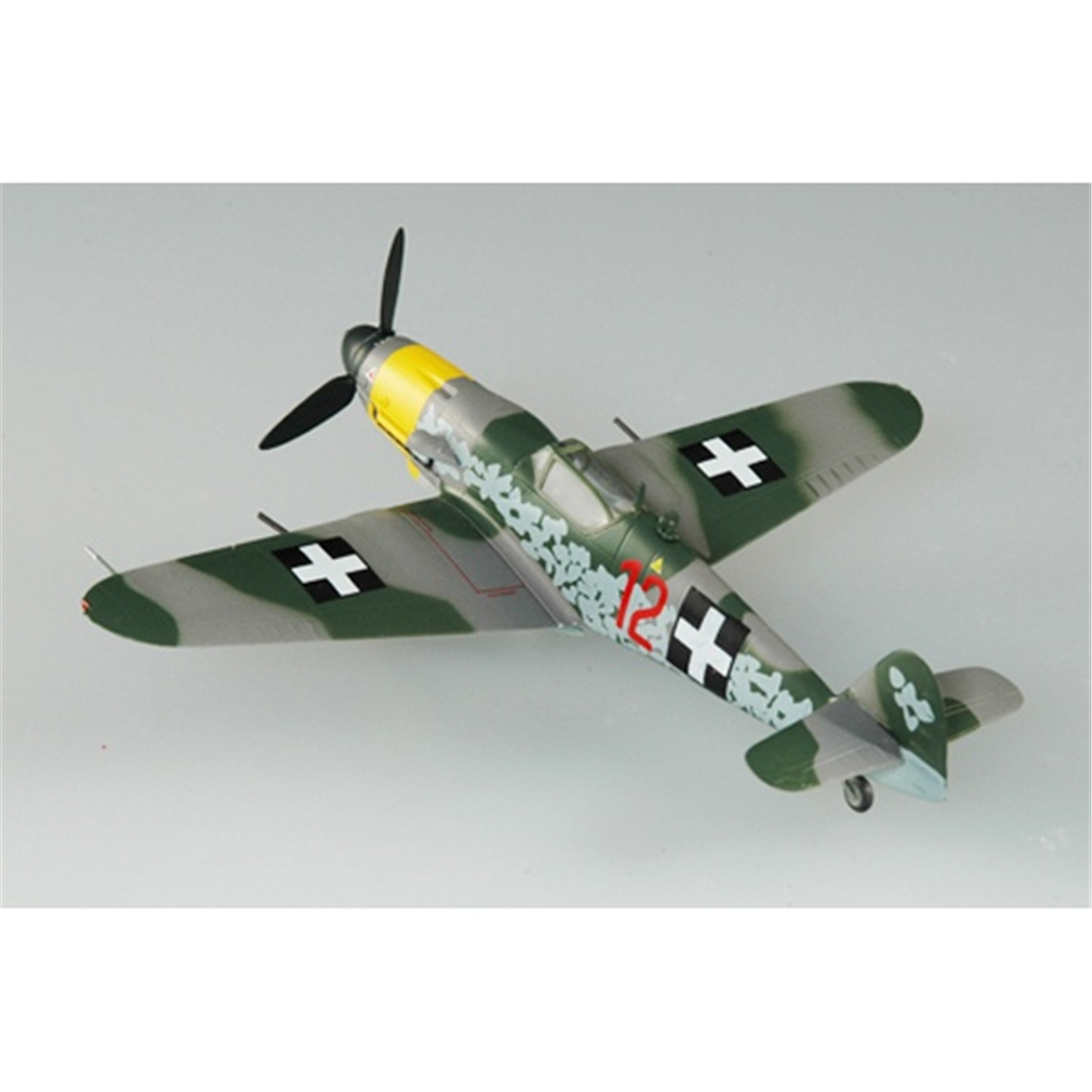 Easy Hobby 37204 1/72 Ölçek, BF-109G-10 Hungrian 1945 Savaş Uçağı, Sergilemeye Hazır Plastik Model