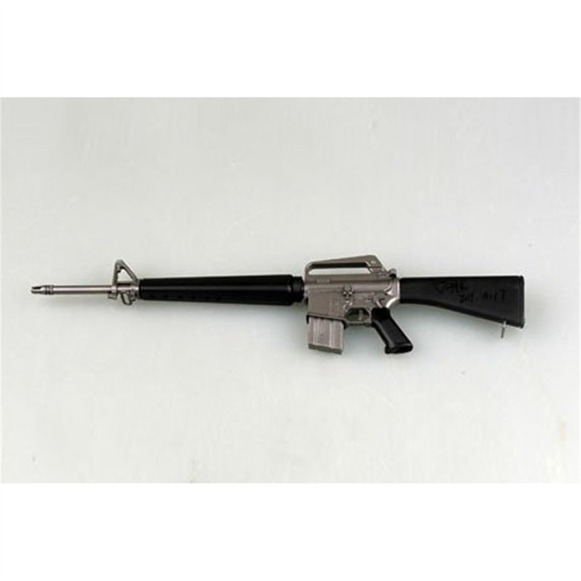 Easy Hobby 39101 1/3 Ölçek, M16  Silahı, Sergilemeye Hazır Plastik Model