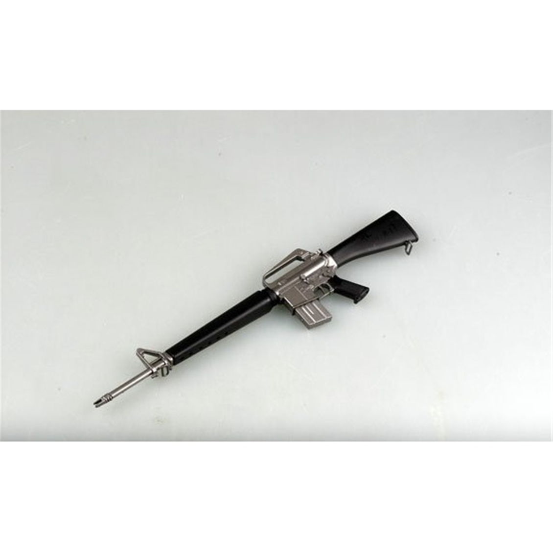 Easy Hobby 39101 1/3 Ölçek, M16  Silahı, Sergilemeye Hazır Plastik Model